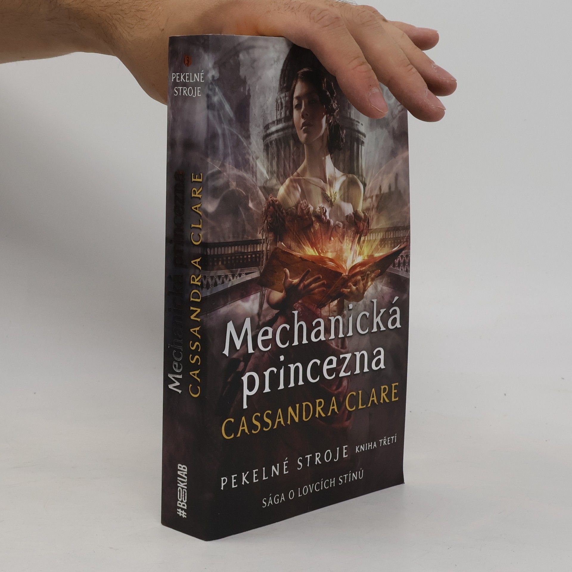 Cassandra Clare Mechanická princezna