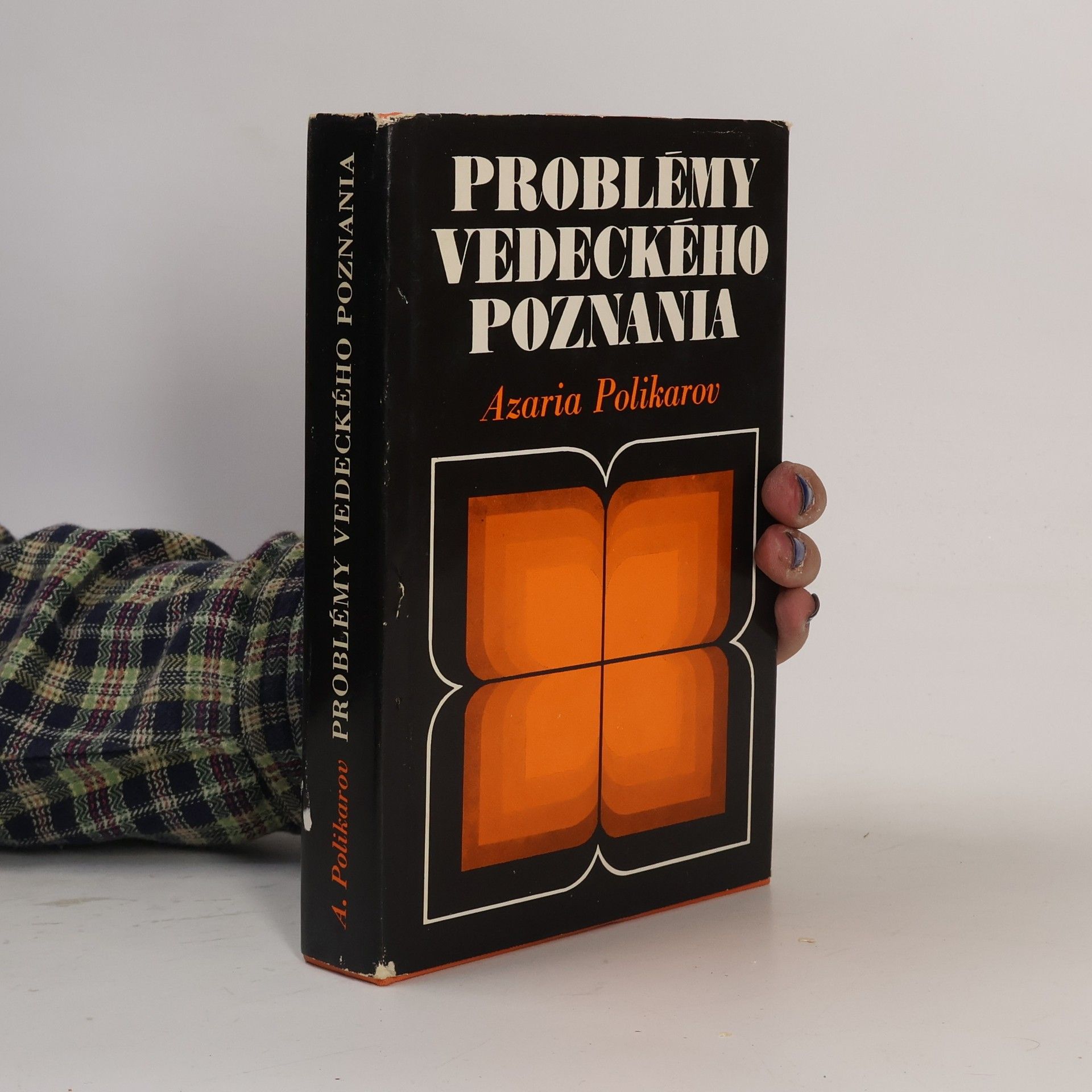Azaria Polikarov Problémy vedeckého poznania