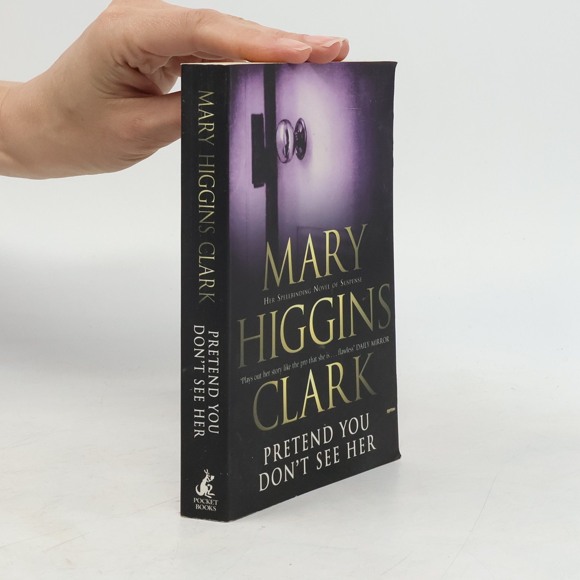 Mary Higgins Clark Pretend You Don't See Her