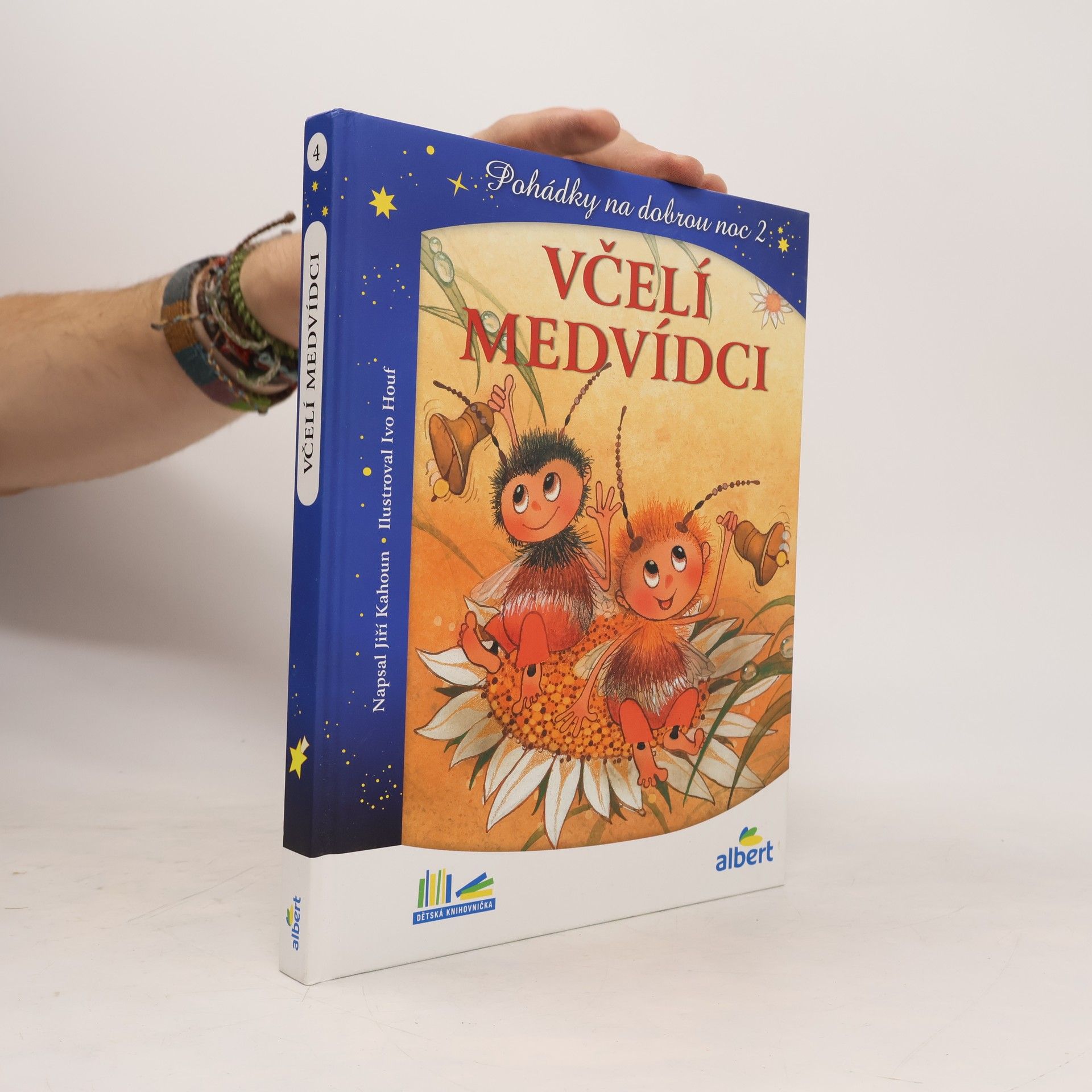Ivo Houf Včelí medvídci