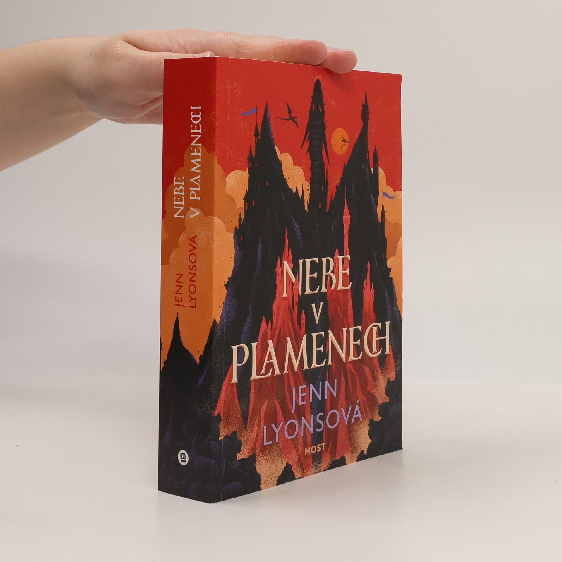 Jenn Lyons Nebe v plamenech