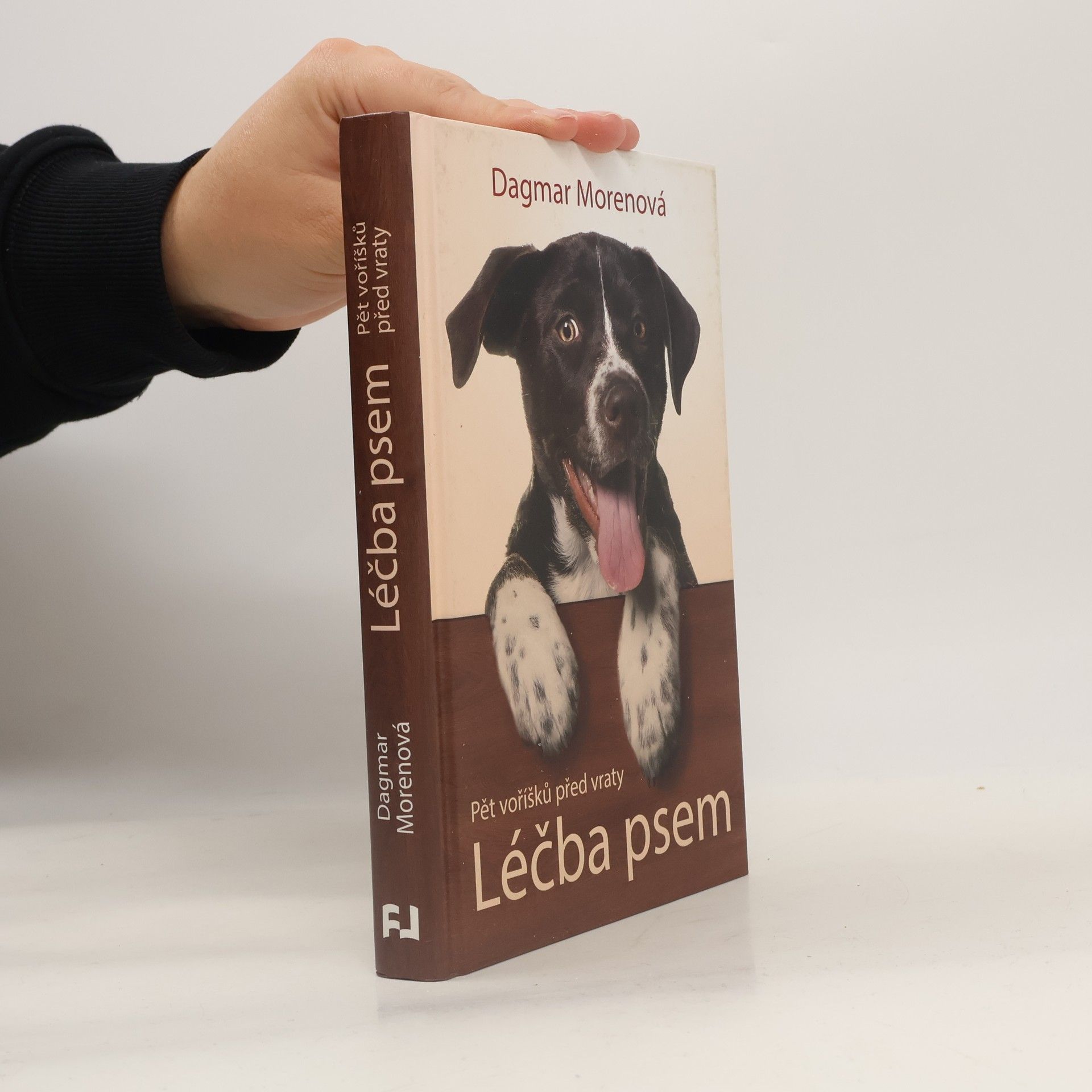 Dagmar Morenová Léčba psem - Pět voříšků před vraty
