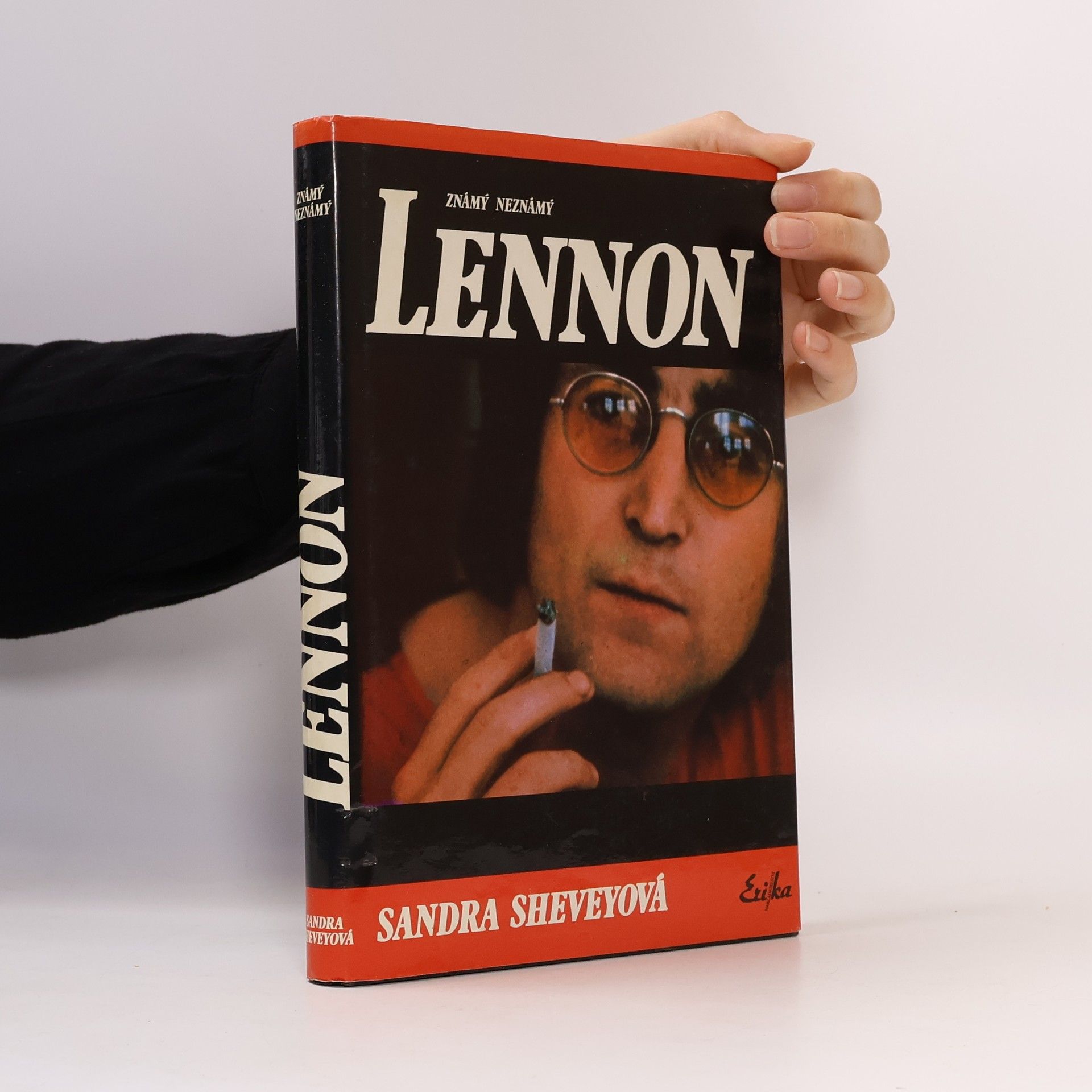 Sandra Shevey Lennon známý neznámý