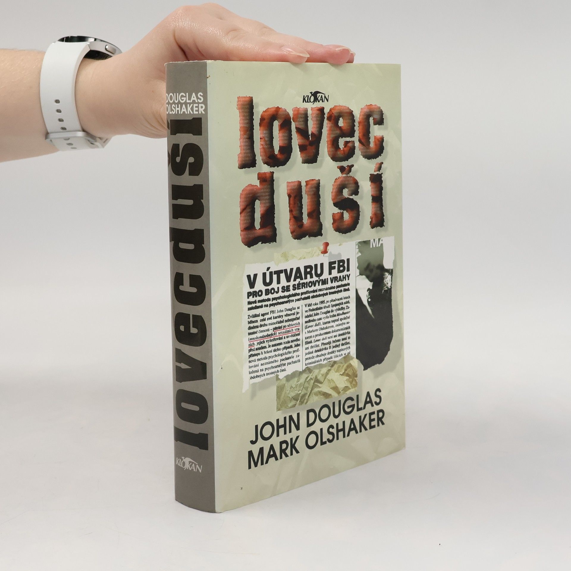 John E. Douglas Lovec duší