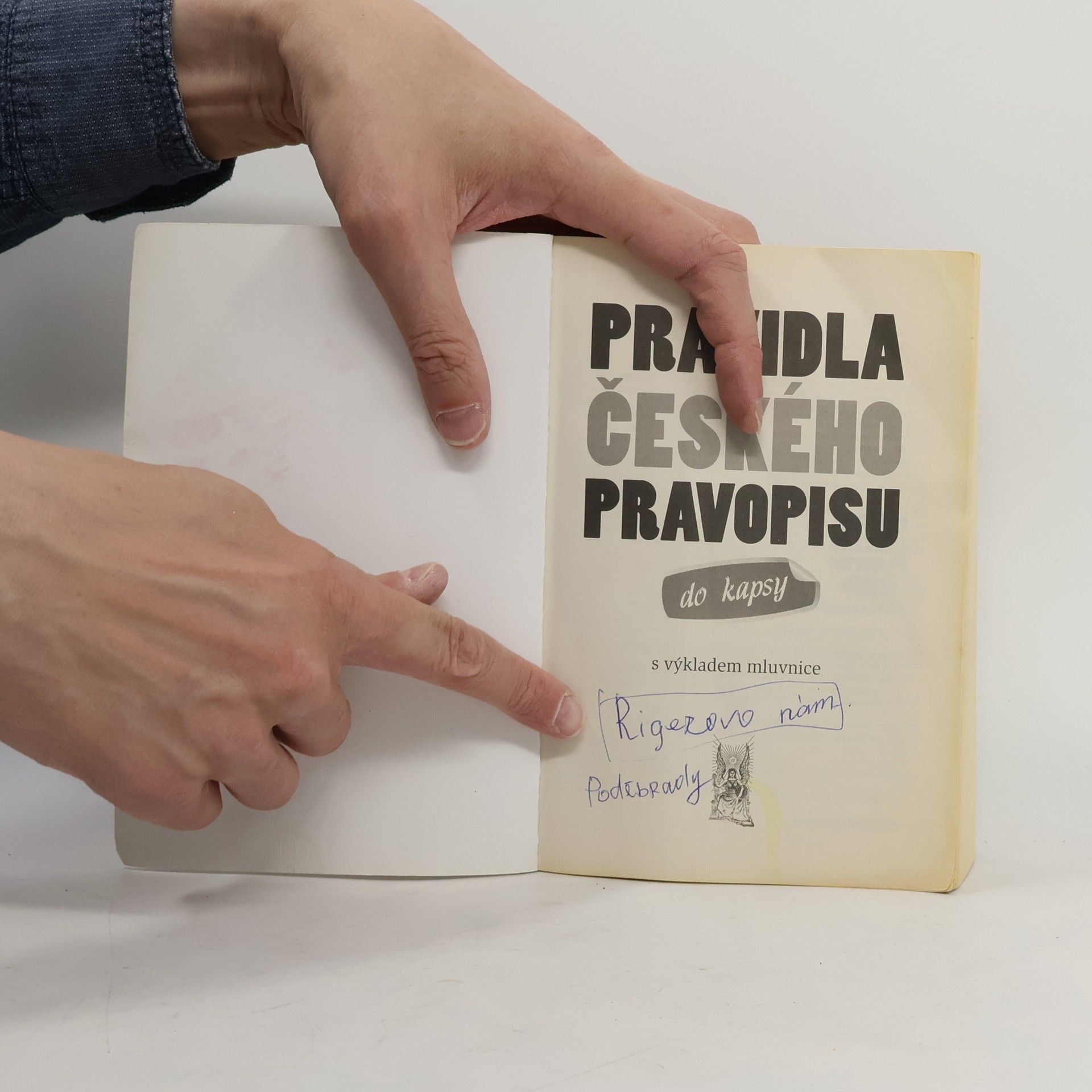 Autorenkollektiv Pravidla českého pravopisu do kapsy