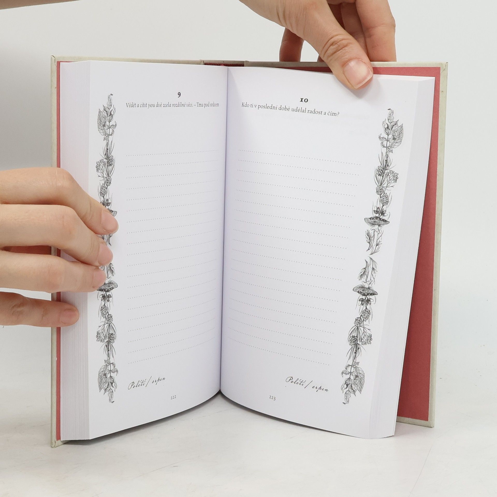 Various authors Můj magický rok - Kreativní zápisník