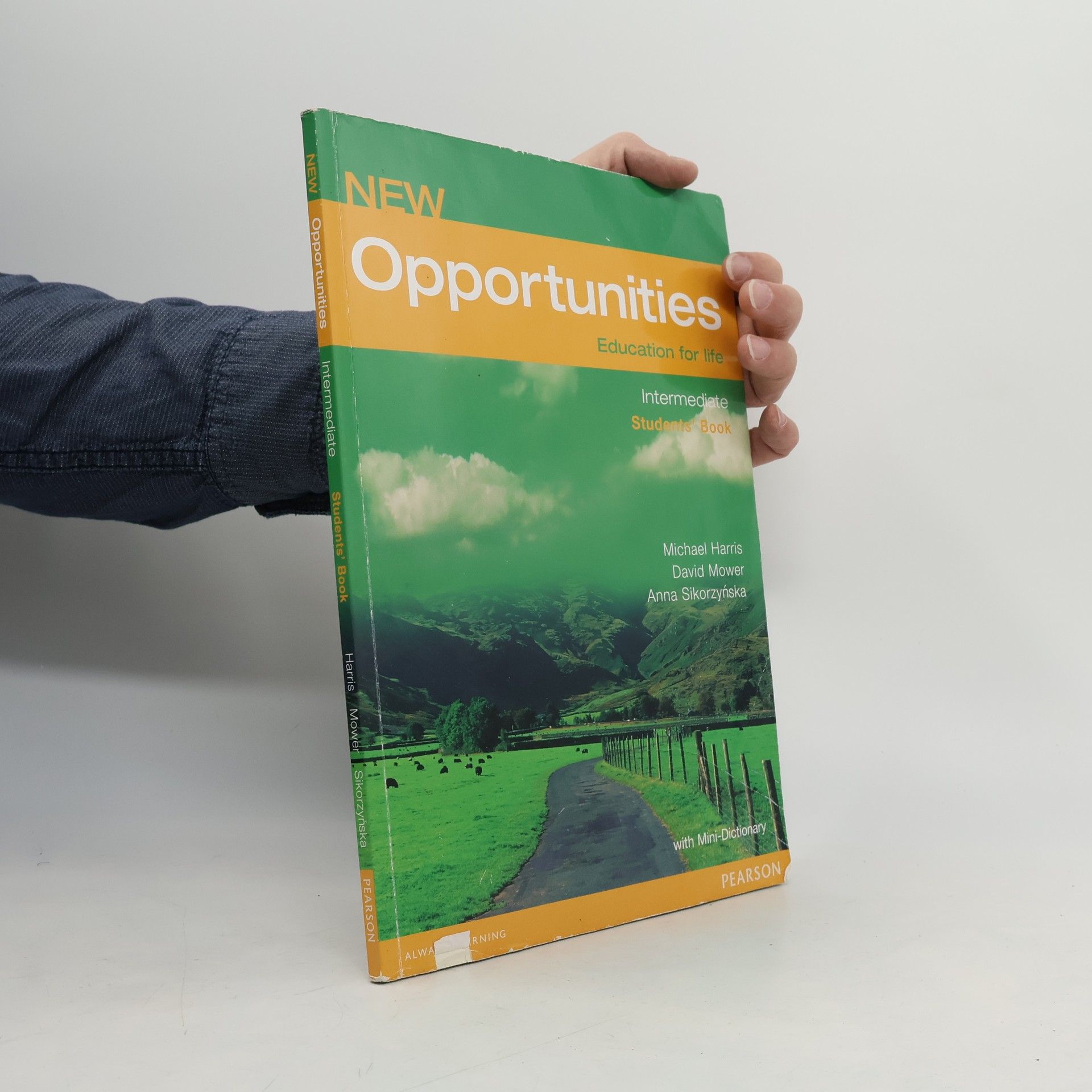 Autorenkollektiv New Opportunities. Education for life. Intermediate Students' Book. Mini-Dictionary