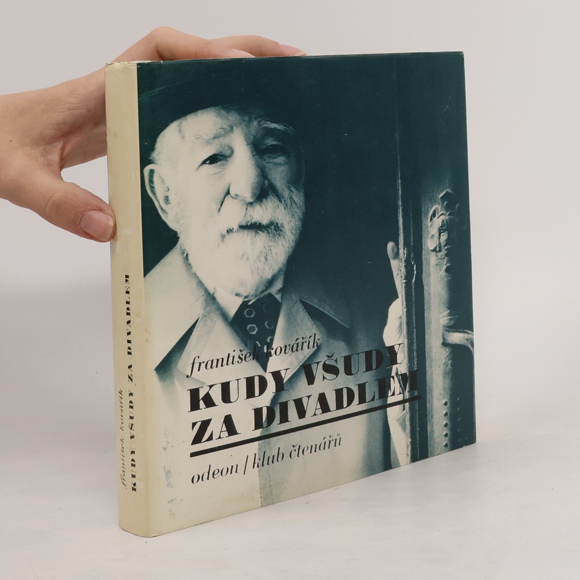 Kudy všudy za divadlem