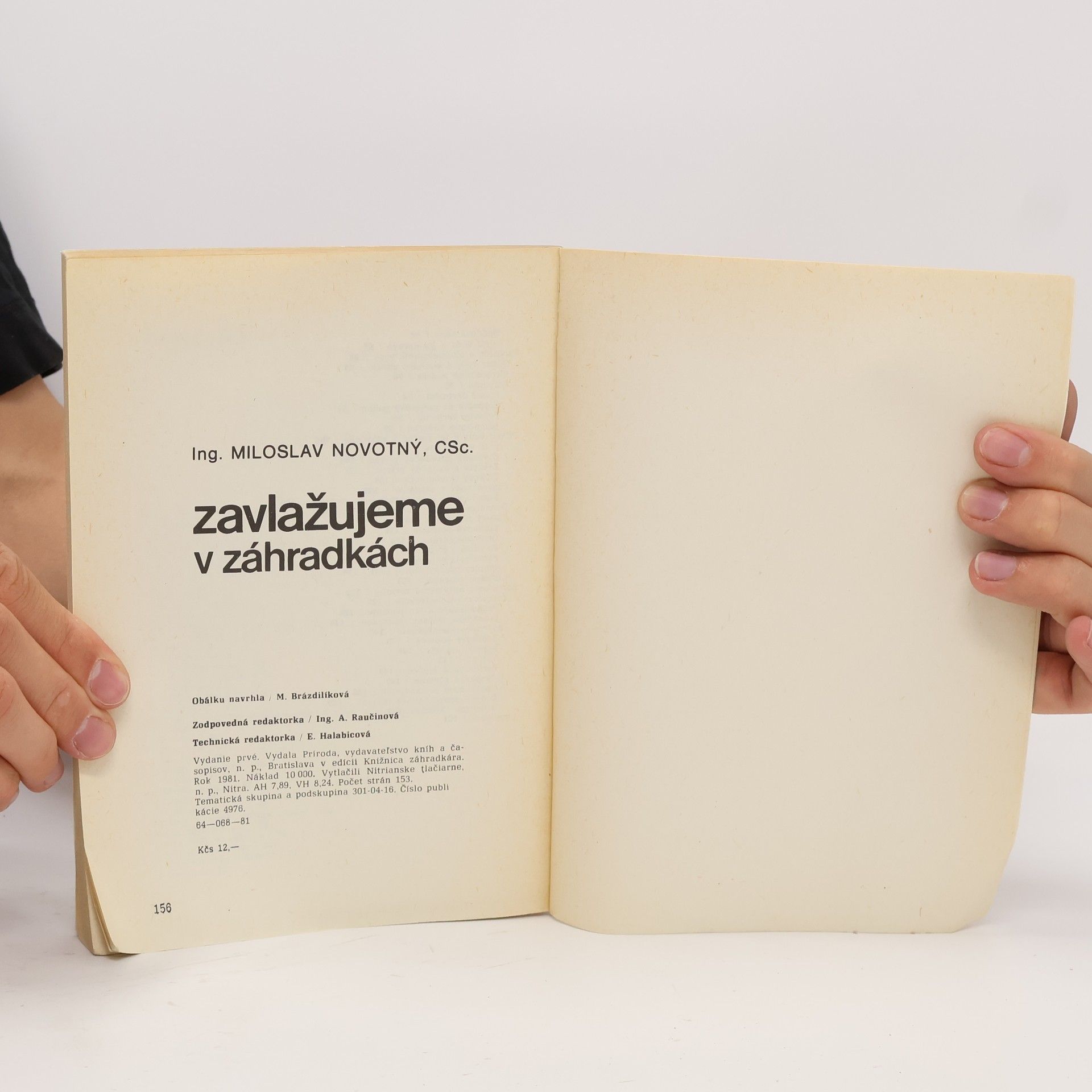 Miroslav Novotný Zavlažujeme v záhradkách