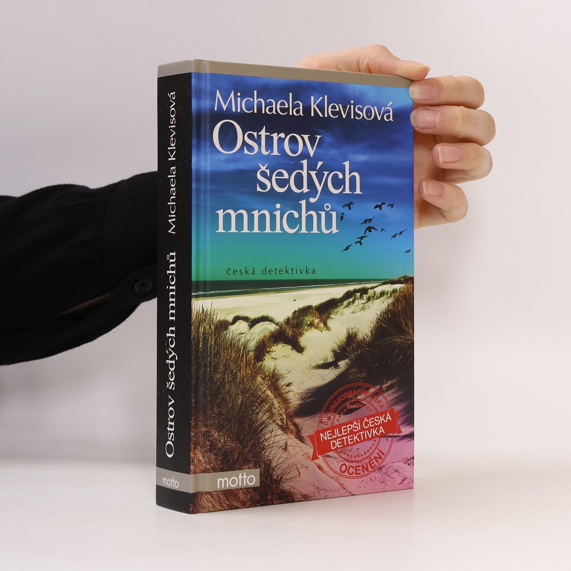 Michaela Klevisová Ostrov šedých mnichů