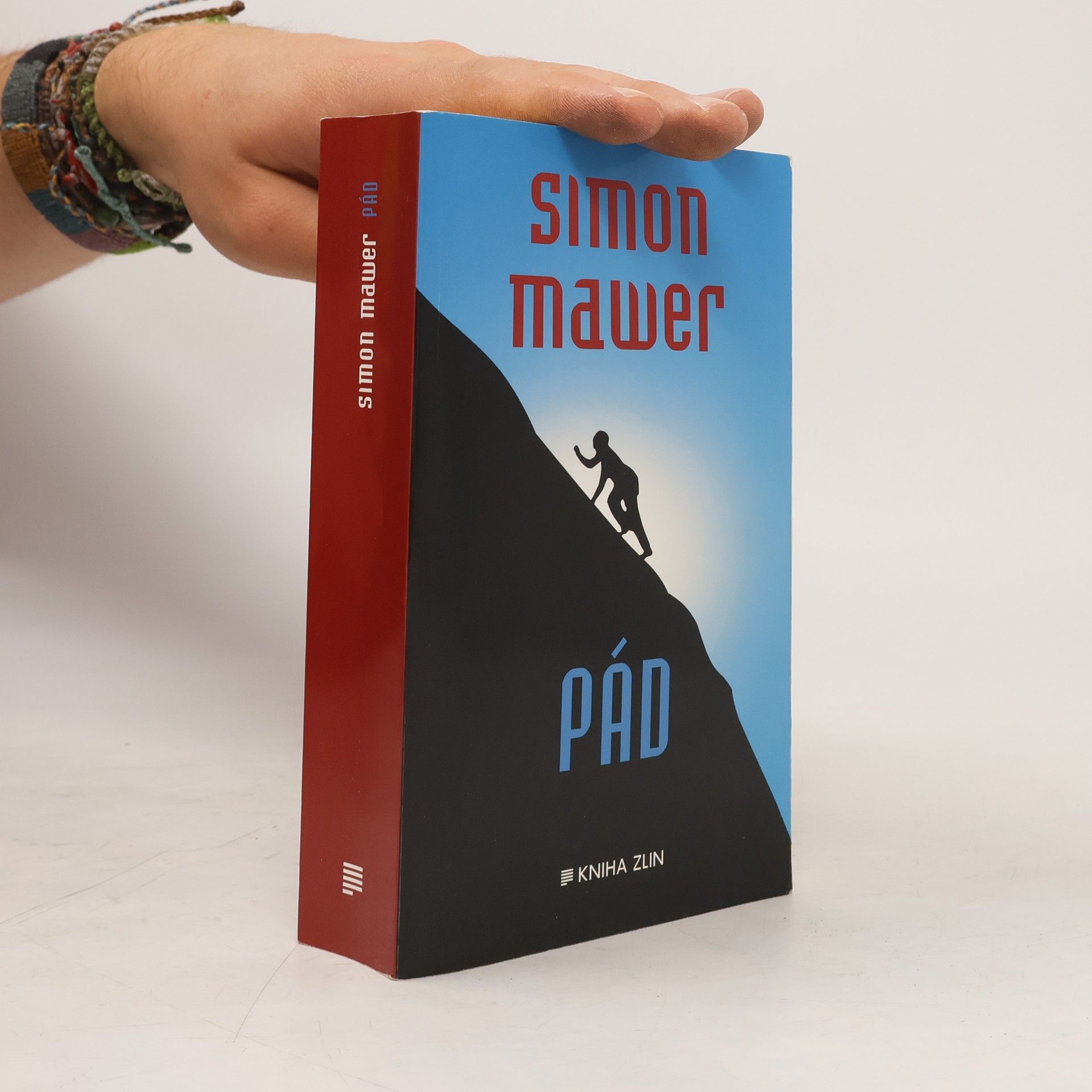 Simon Mawer Pád