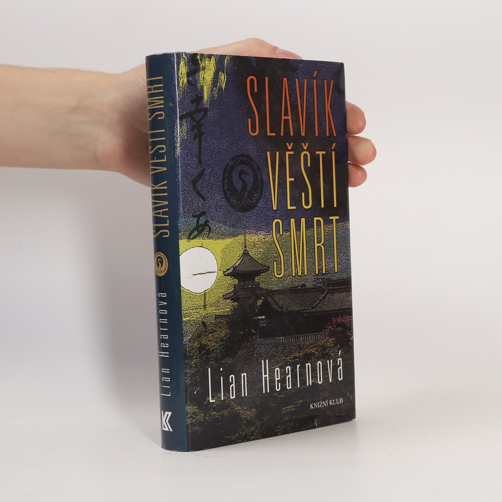Lian Hearn Slavík věští smrt