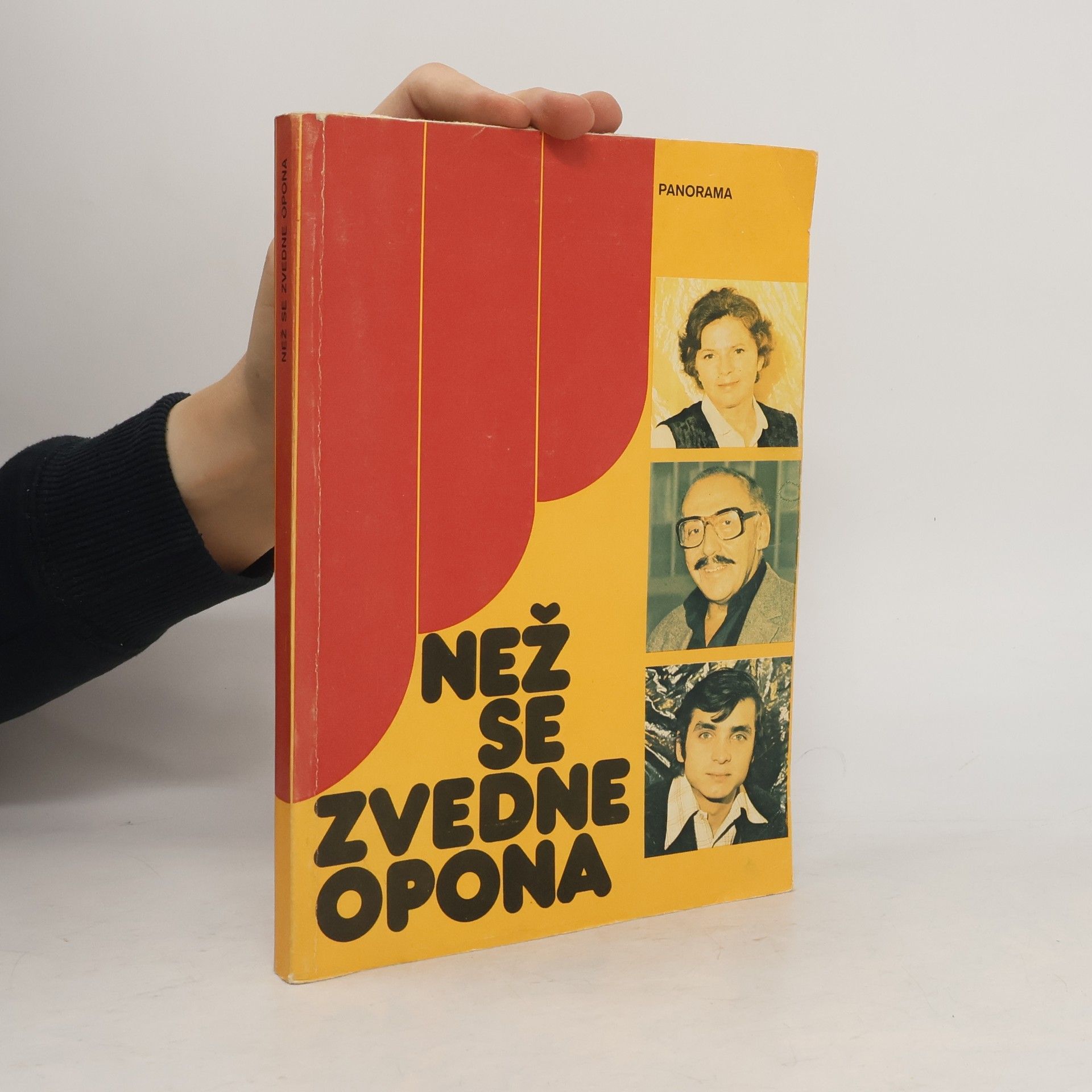 Otakar Brůna Než se zvedne opona