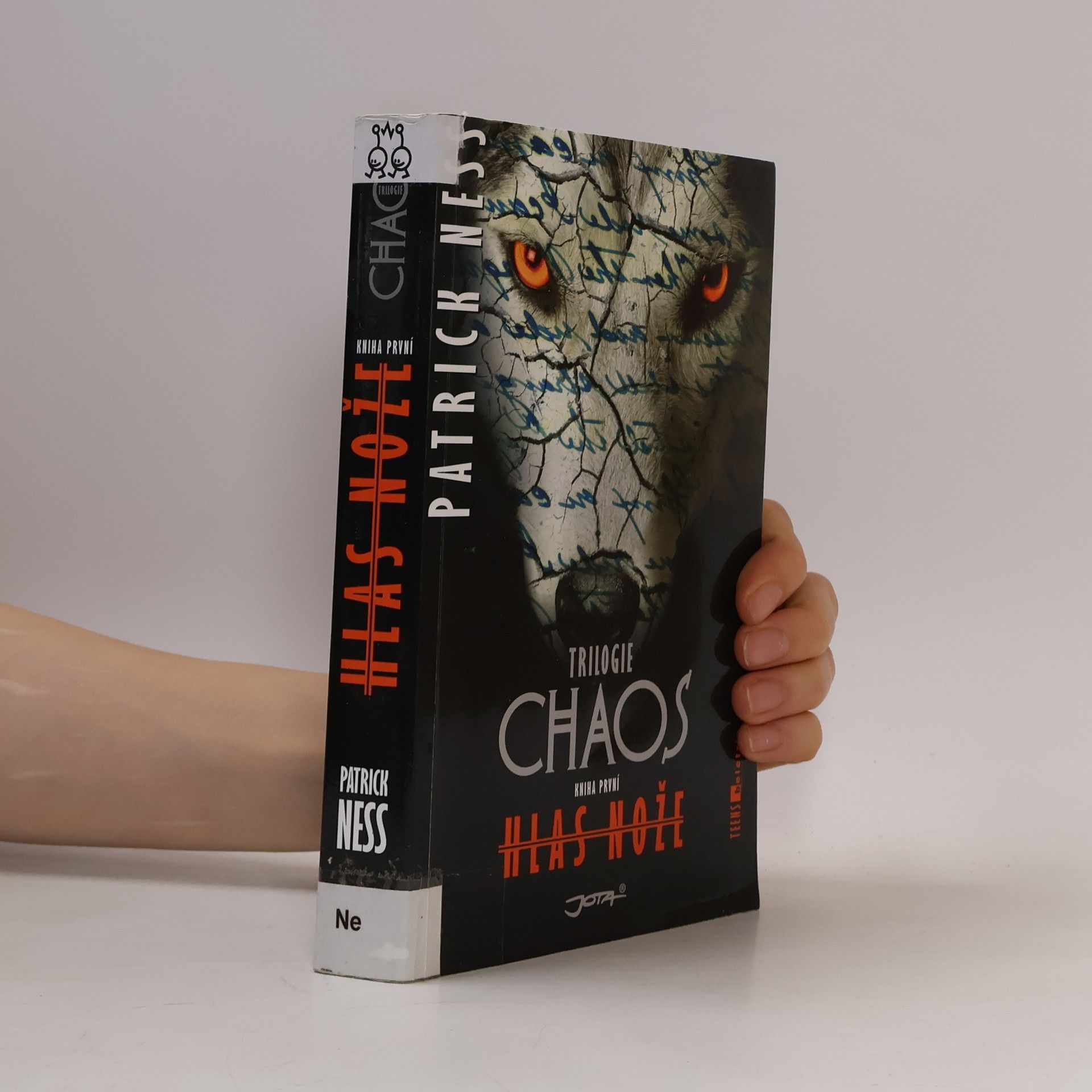Patrick Ness Chaos. Kniha první. Hlas nože