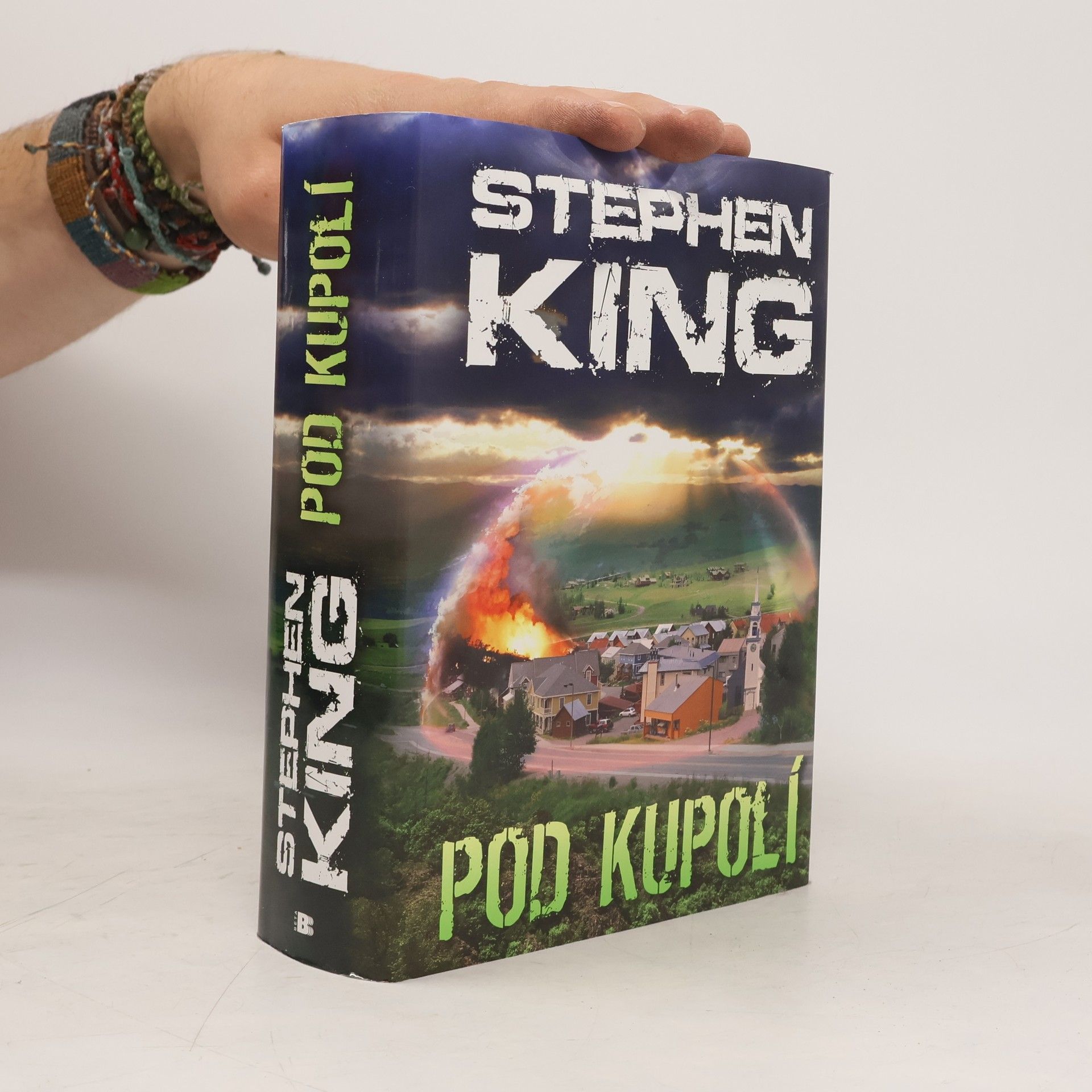 Stephen King Pod kupolí