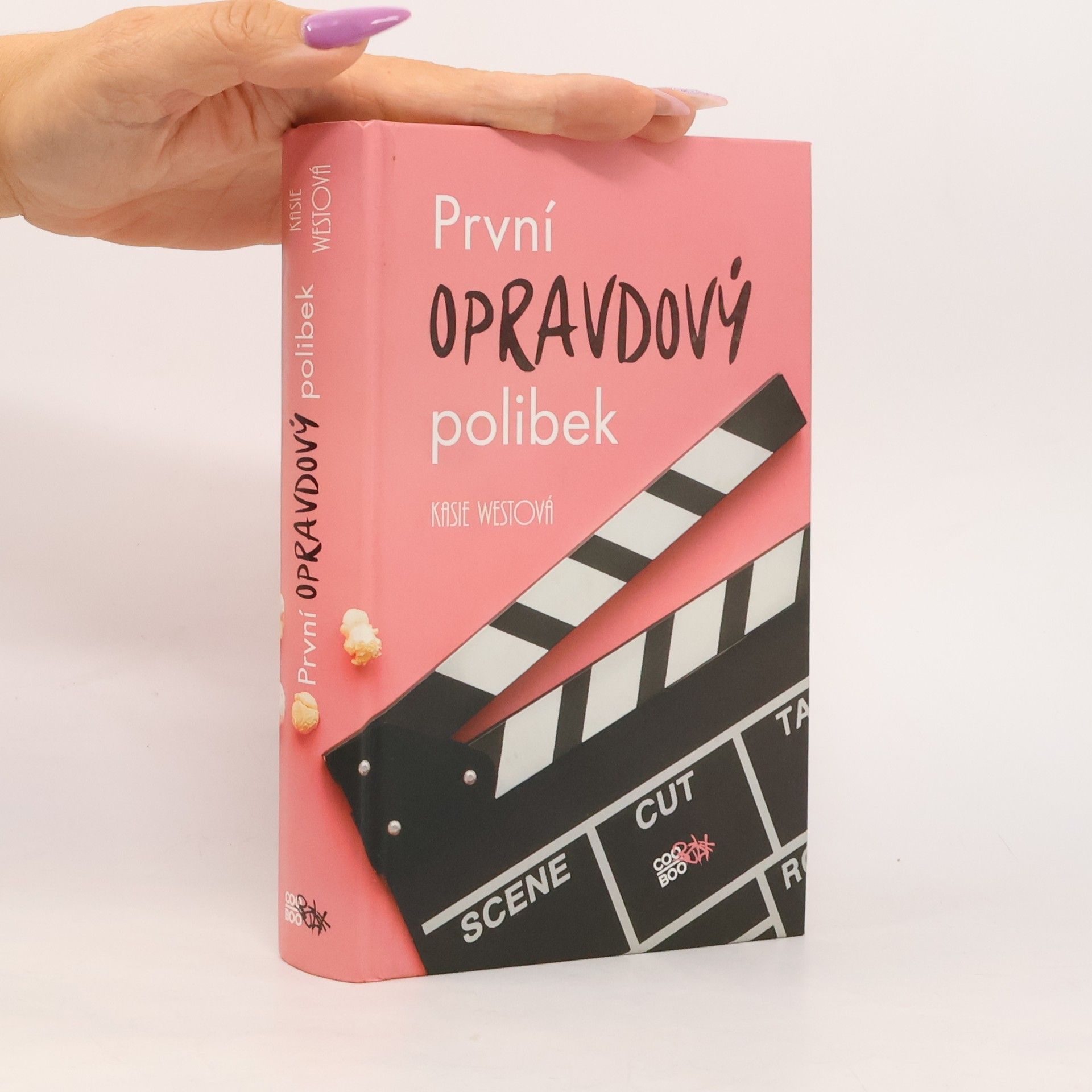 Kasie West První opravdový polibek
