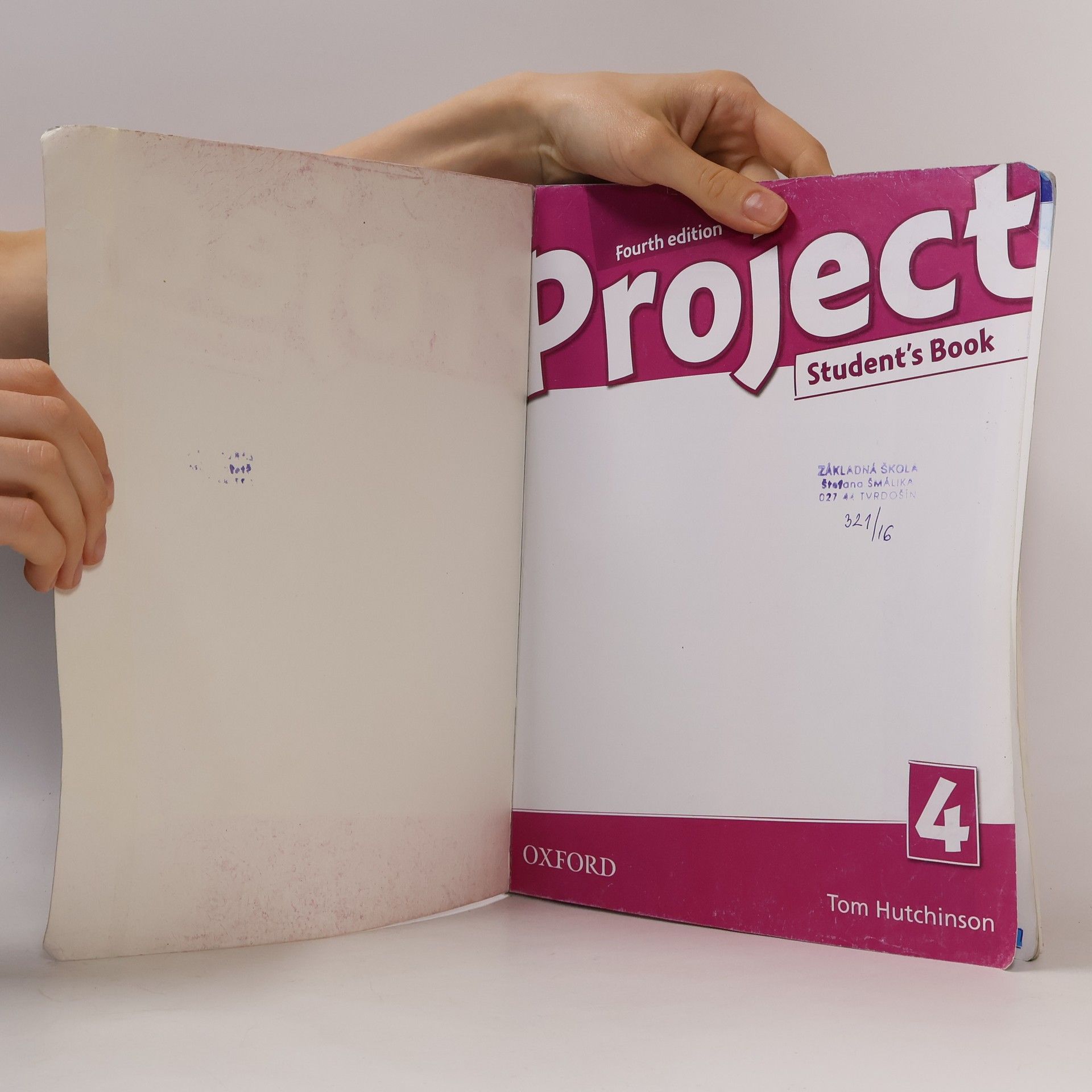 Tom Hutchinson Project 4 Student´s Book 4th (International English Version)