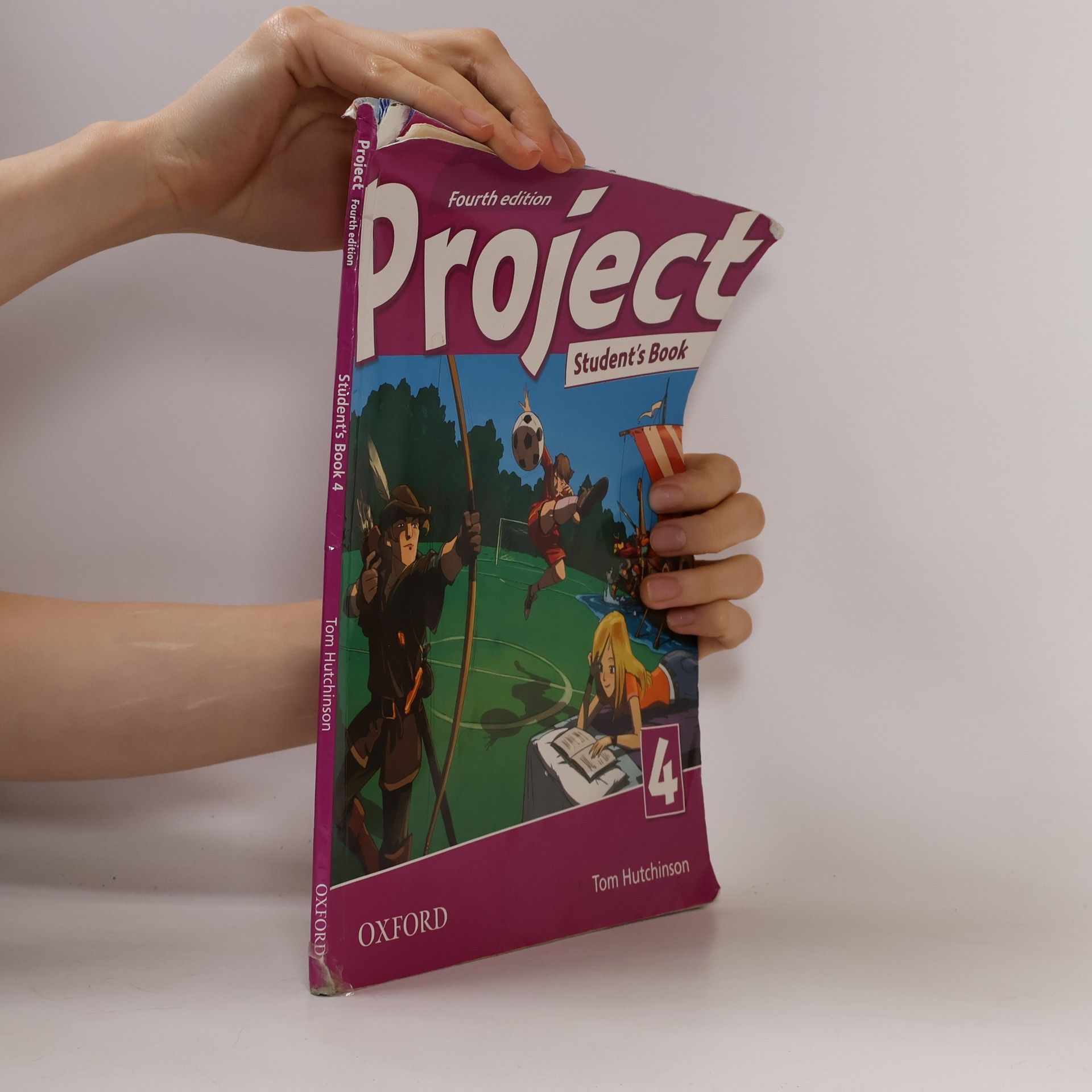 Tom Hutchinson Project 4 Student´s Book 4th (International English Version)