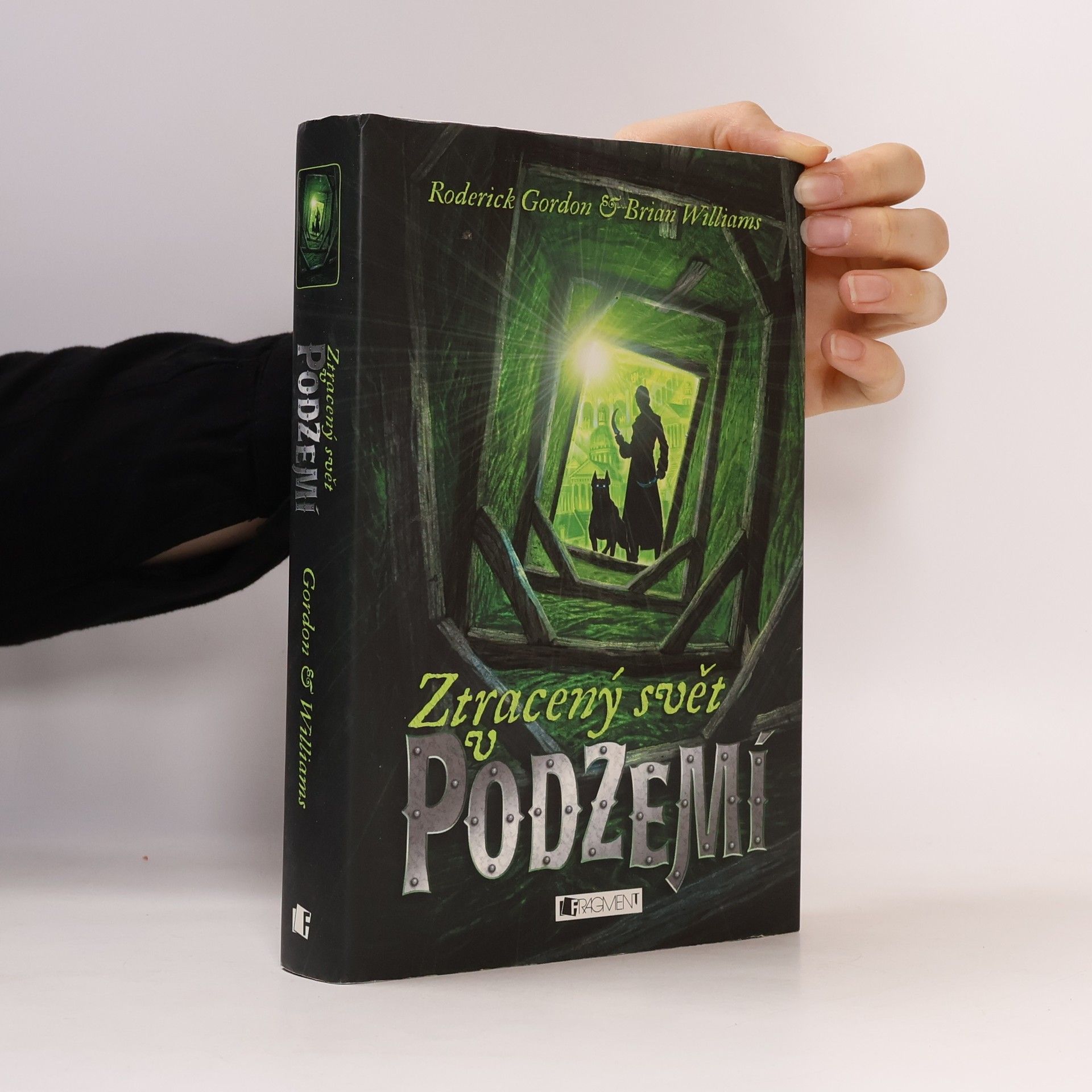 Roderick Gordon Ztracený svět v podzemí
