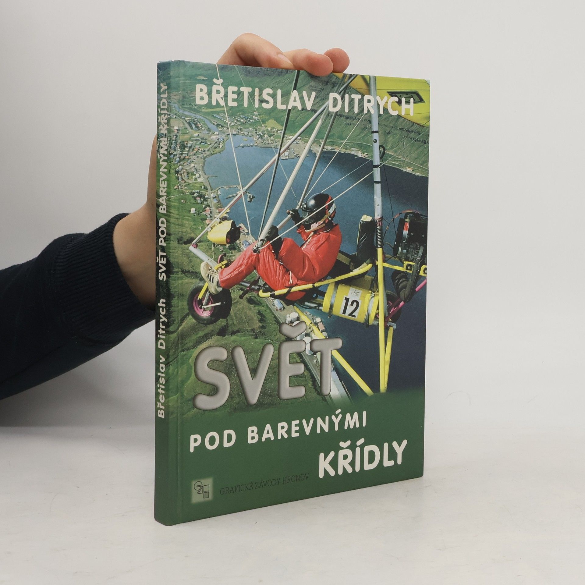 Svět pod barevnými křídly