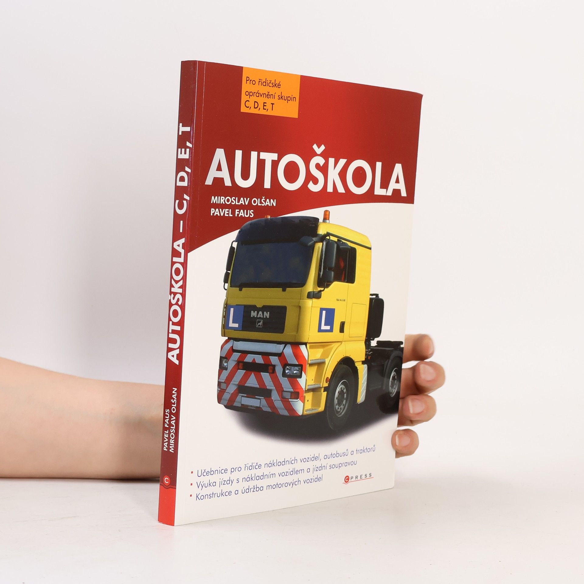 Autoškola pro řidičské oprávnění skupin C, D, E, T