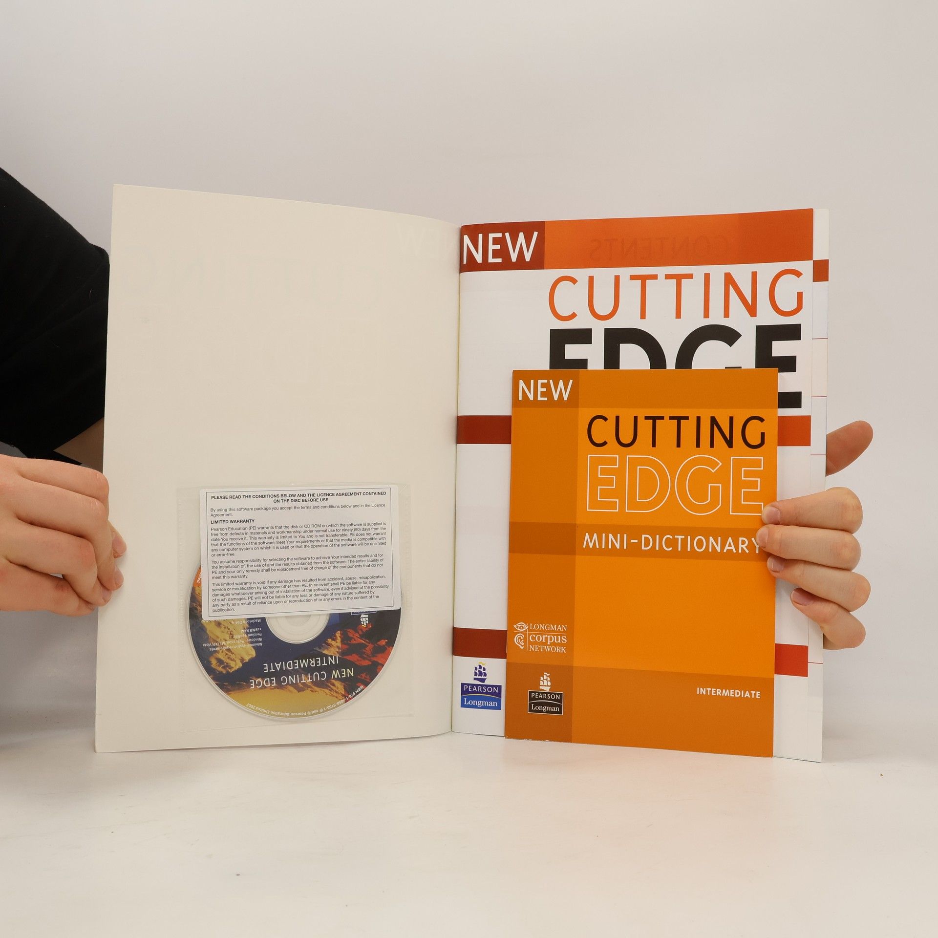 Kolektiv autorů New Cutting Edge. Intermediate Student's Book