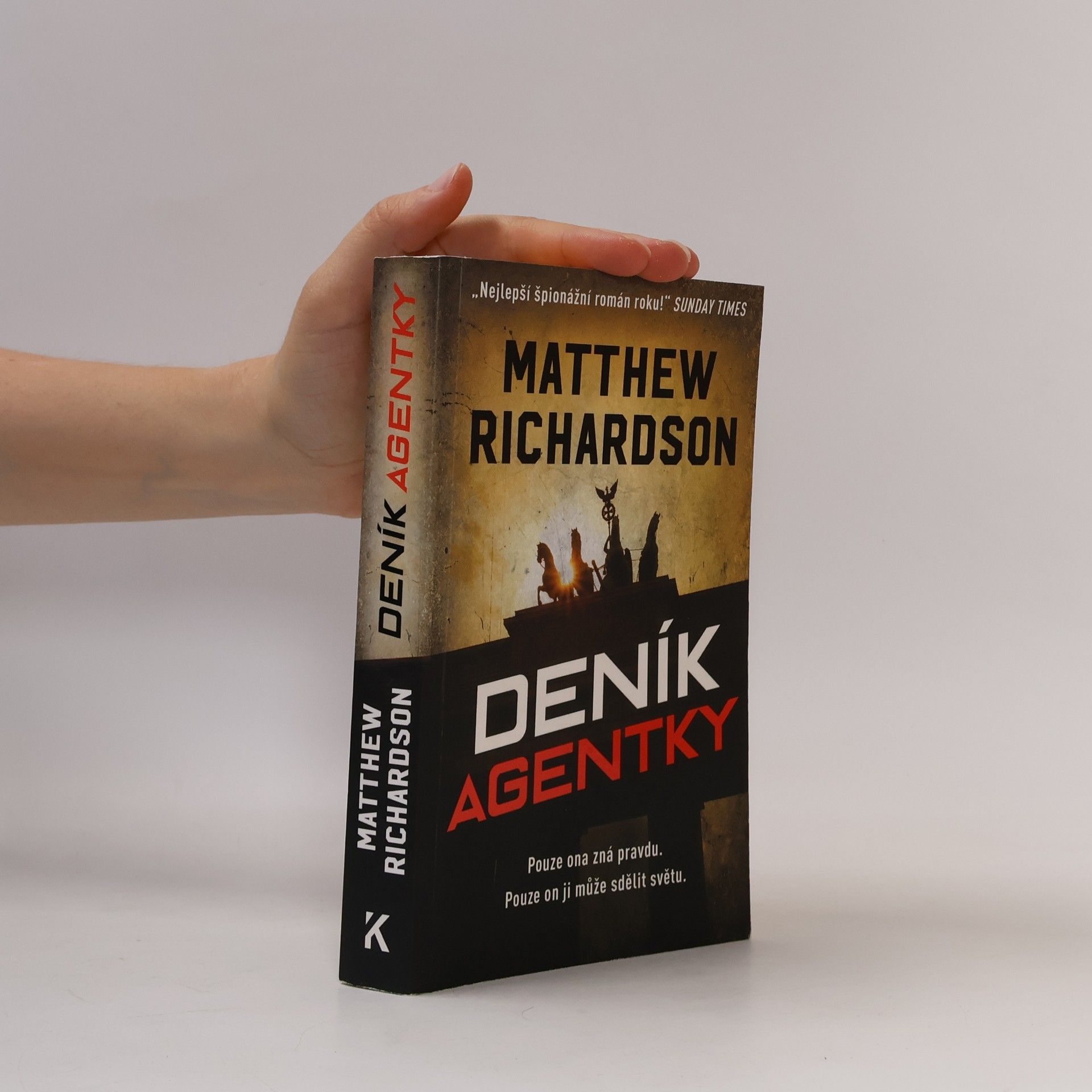Matthew Richardson Deník agentky