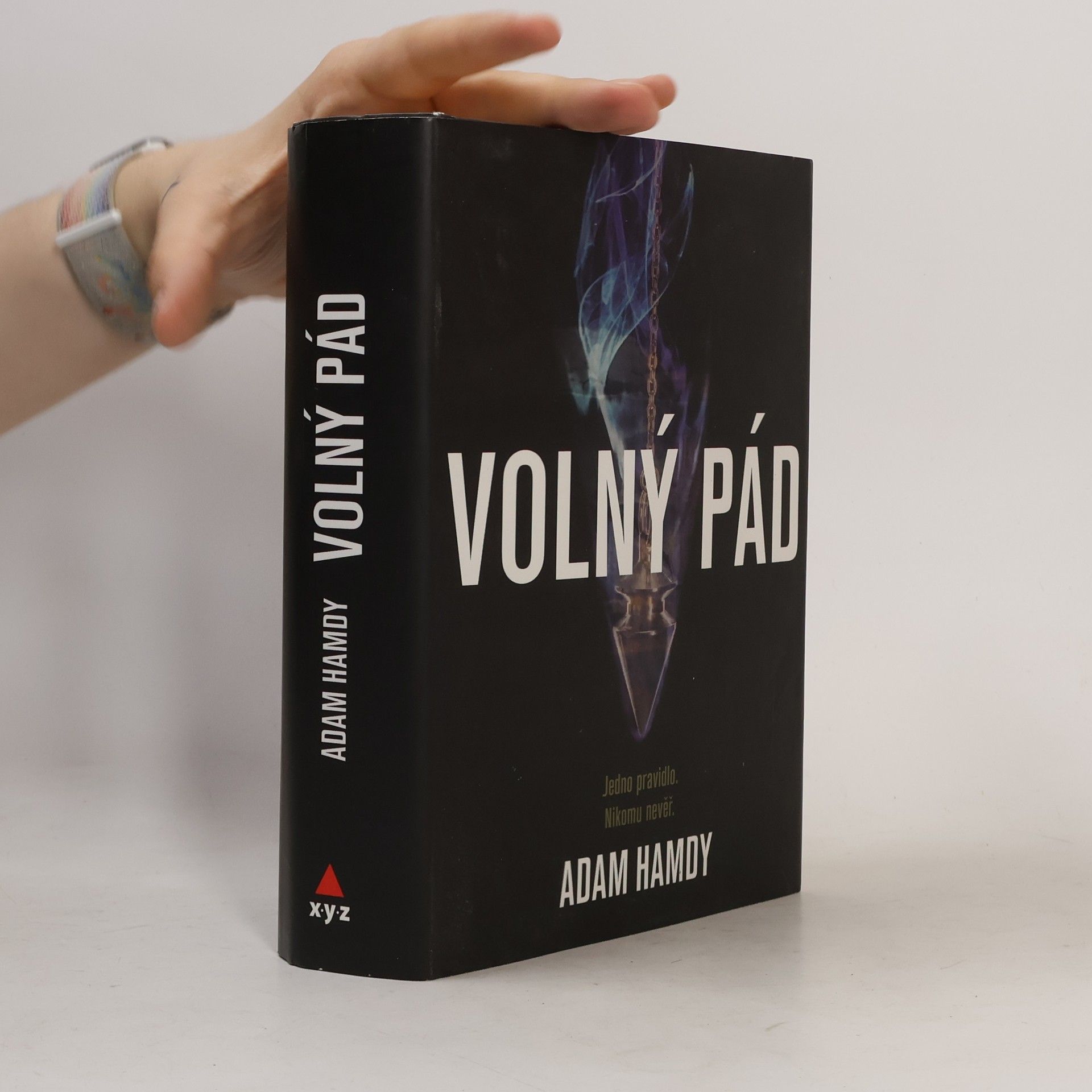 Adam Hamdy Volný pád