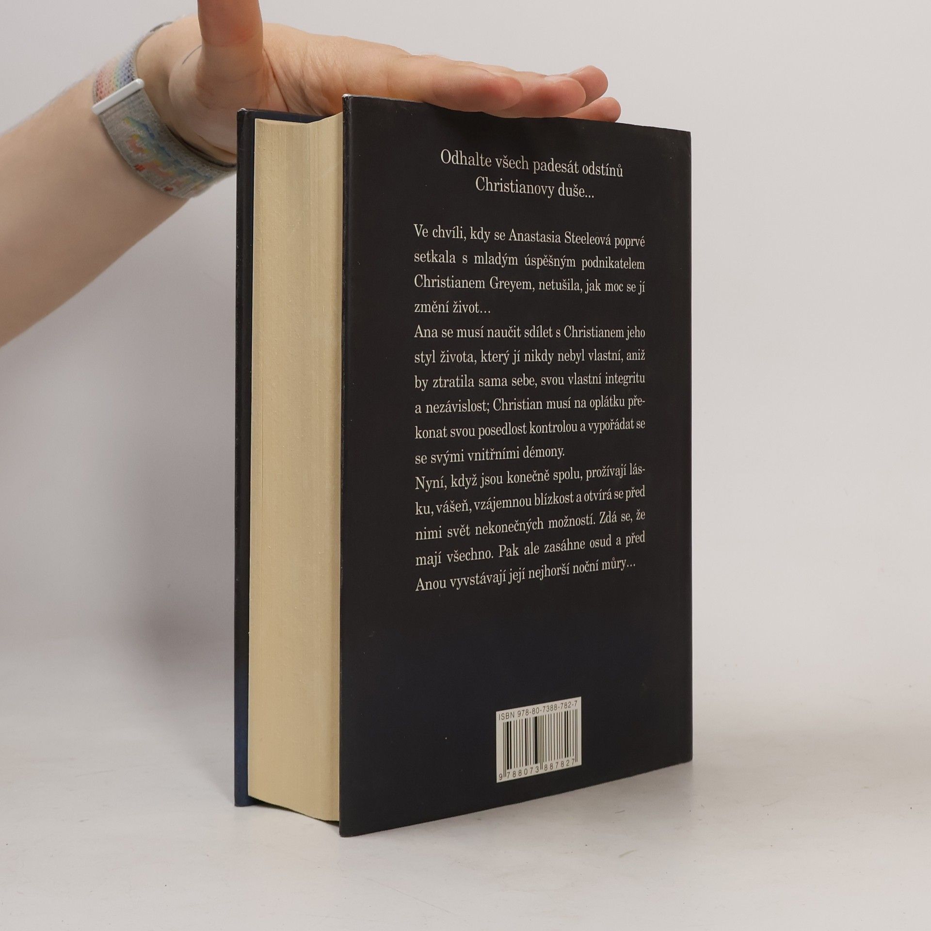 E. L. James Padesát odstínů svobody