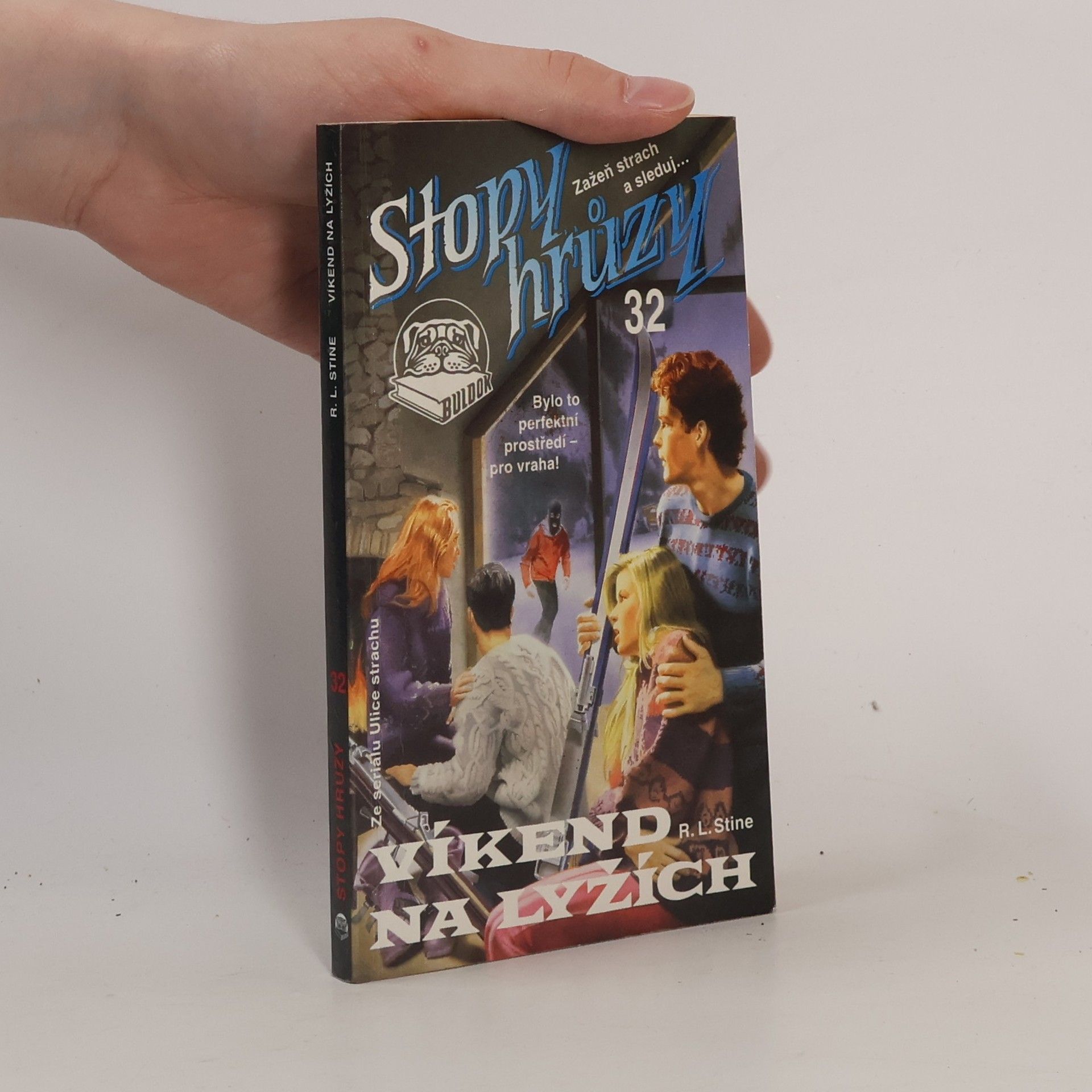 R. L. Stine Víkend na lyžích. Stopy hrůzy 32