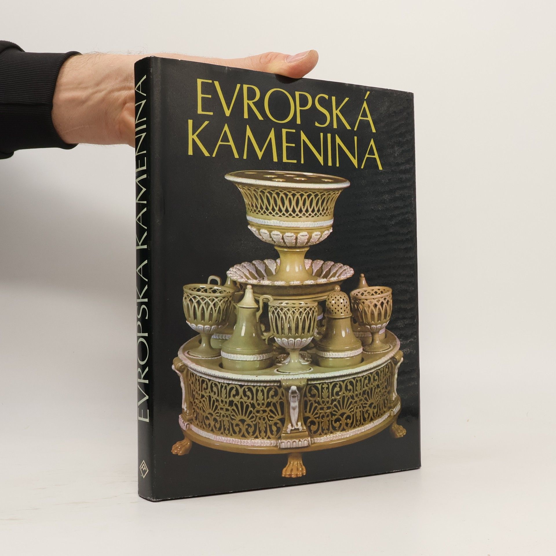 Jana Kybalová Evropská kamenina