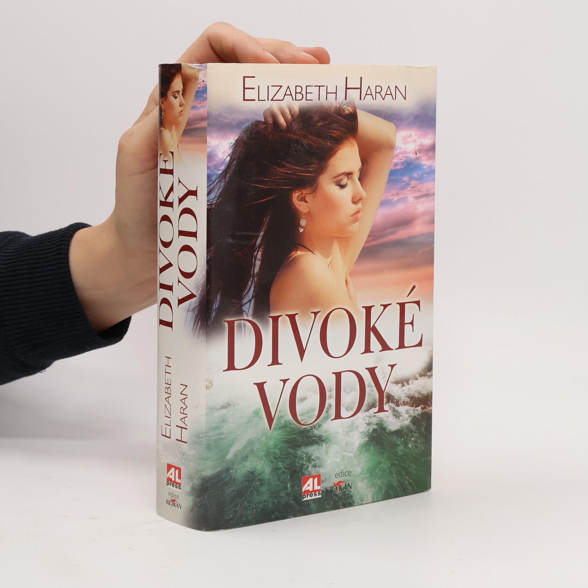 Elizabeth Haran Divoké vody