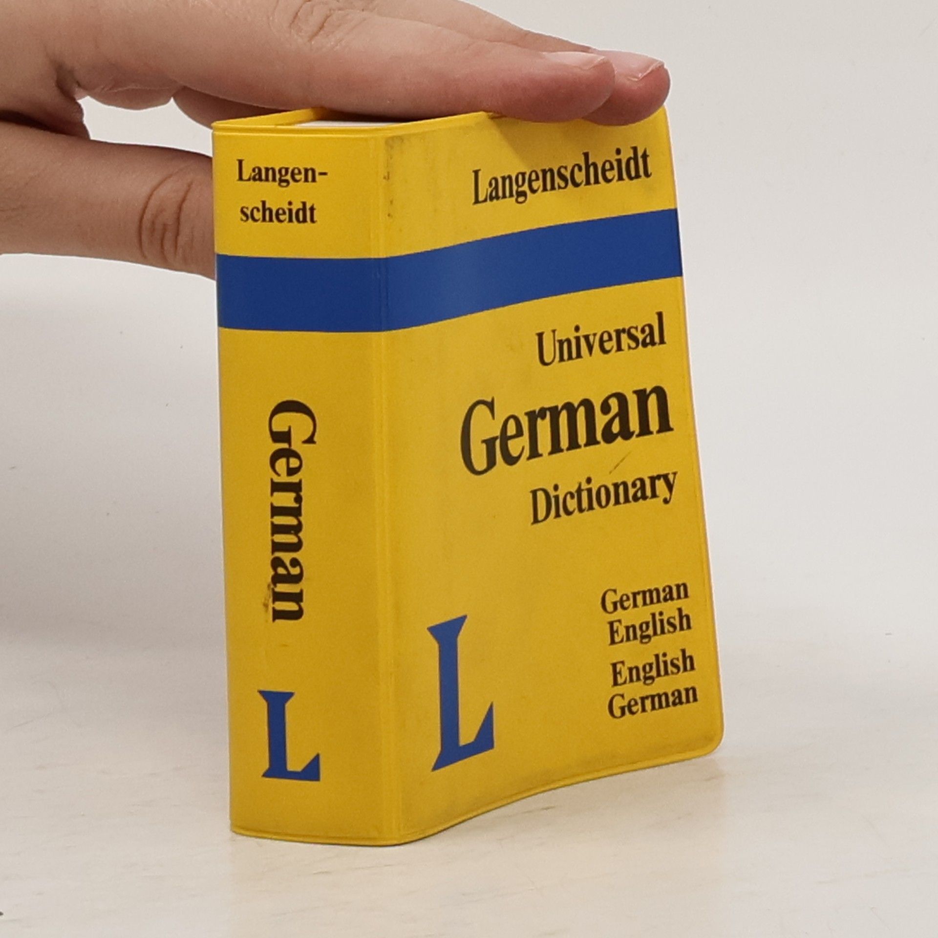 Collectif d'auteurs Langenscheidt's universal German dictionary German-English, English-German