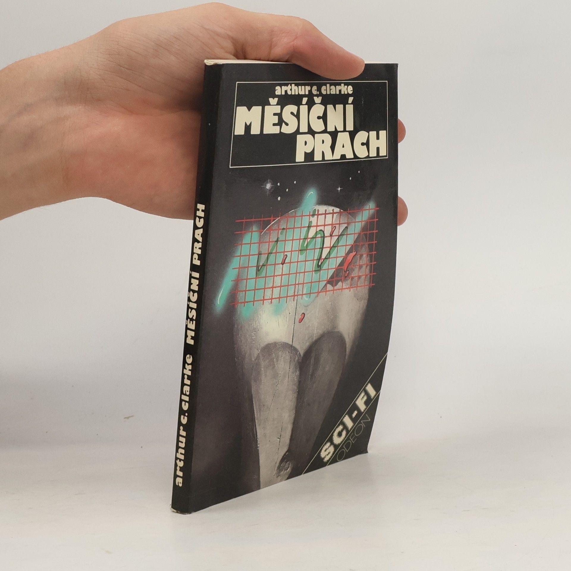Arthur C. Clarke Měsíční prach