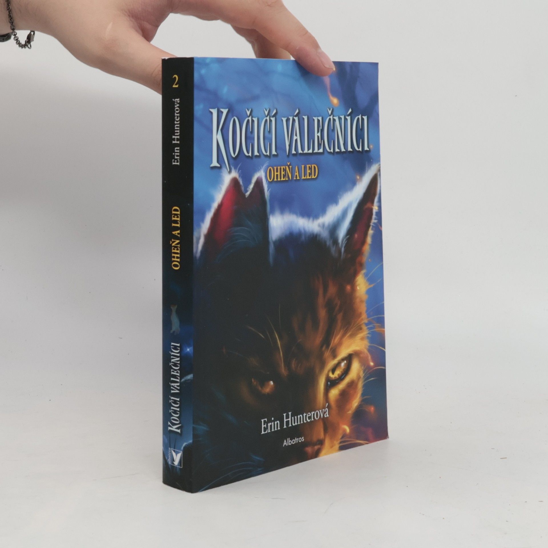 Erin Hunter Kočičí válečníci. Oheň a led