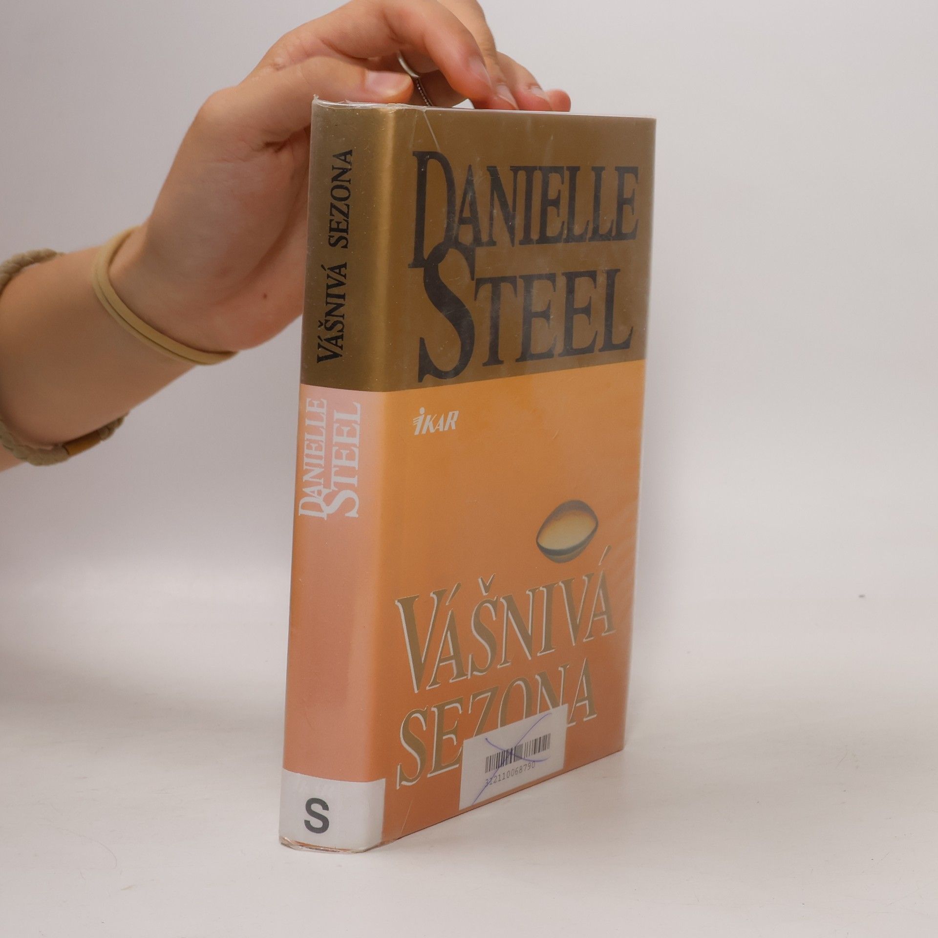 Danielle Steelová Vášnivá sezona