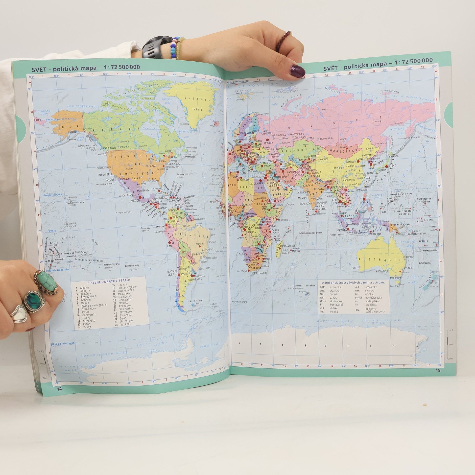 Pavla Tesaříková Školní atlas světa