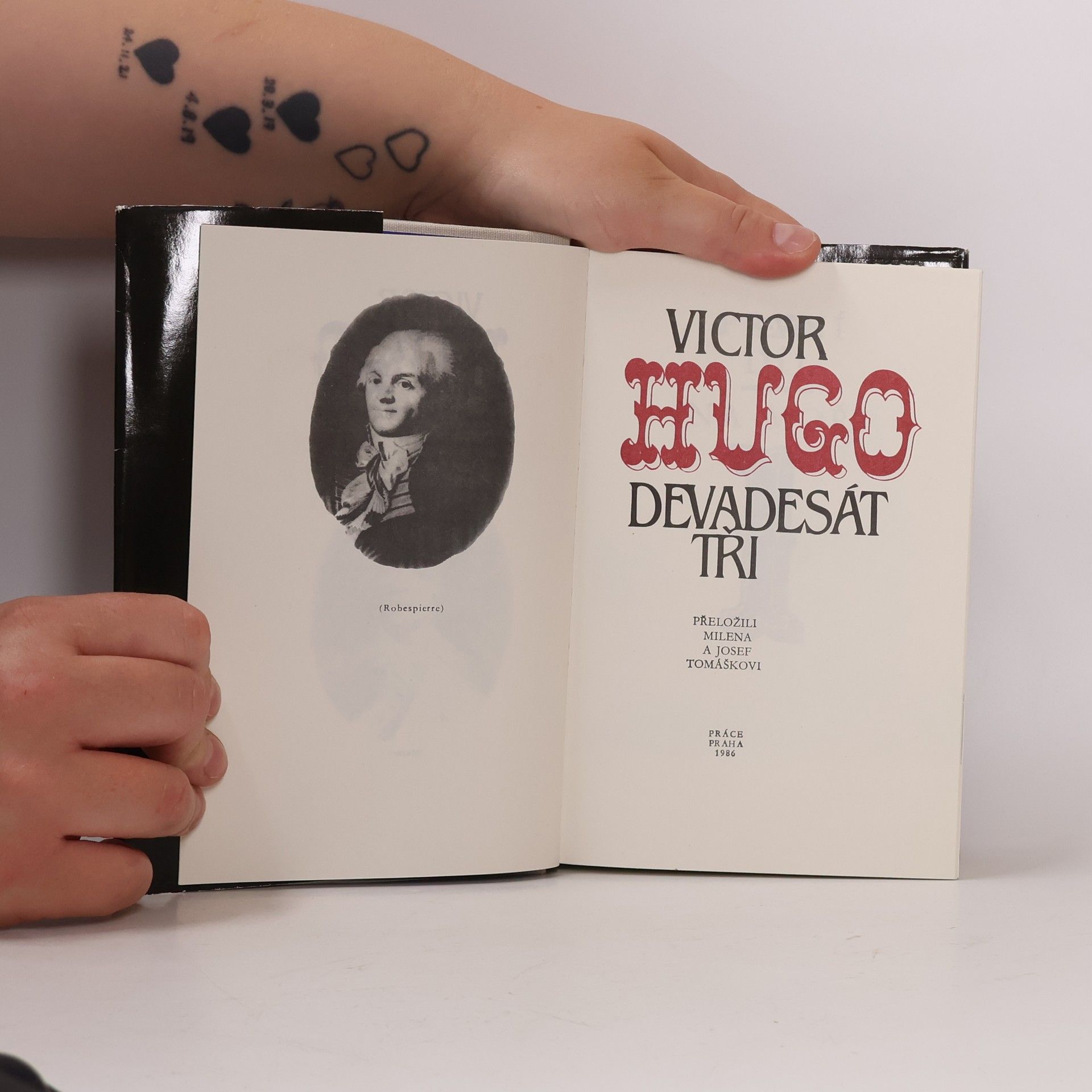 Victor Hugo Devadesát tři