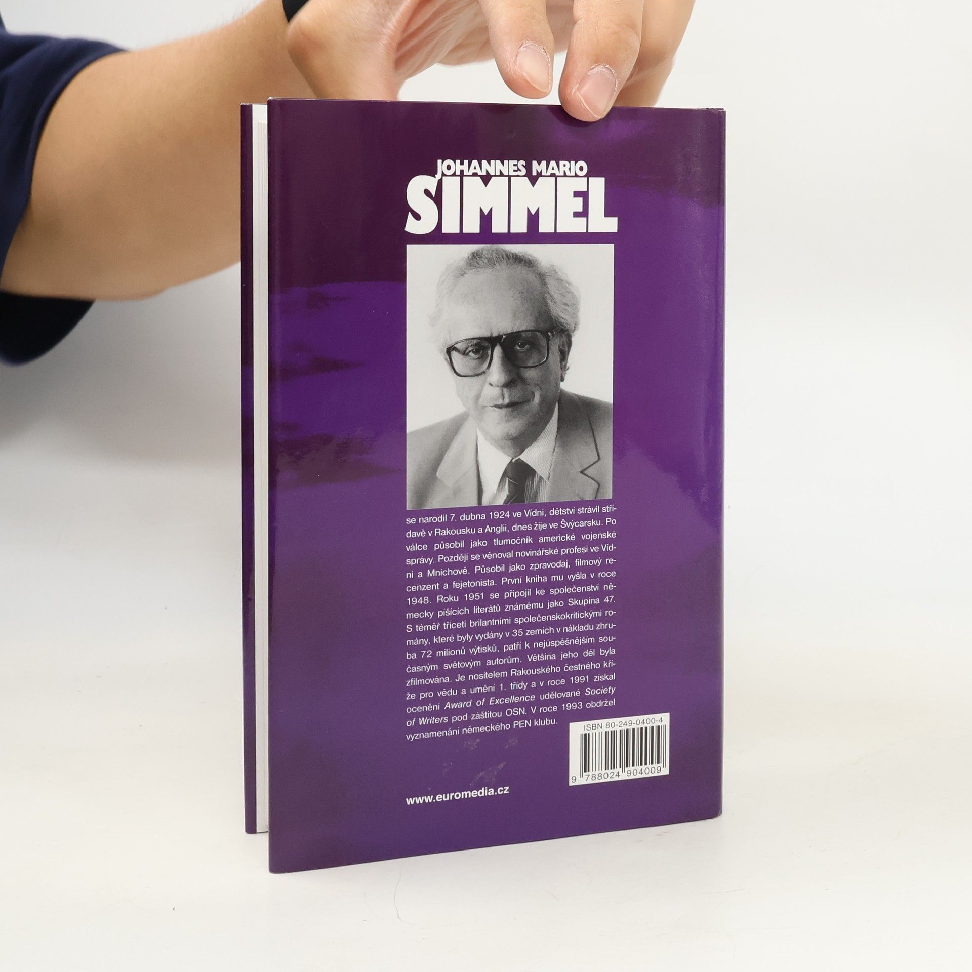 Johannes Mario Simmel Z čeho jsou utkány sny