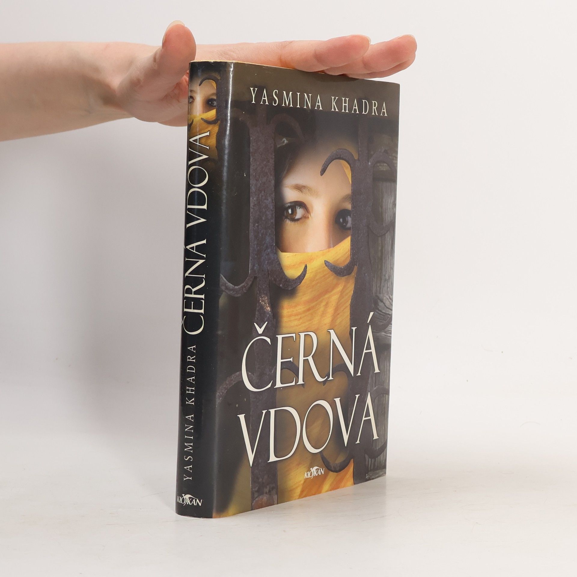 Yasmina Khadra Černá vdova
