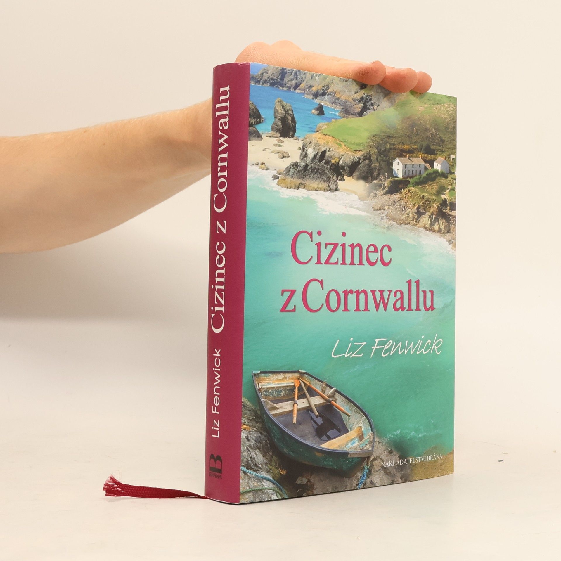 Liz Fenwick Cizinec z Cornwallu