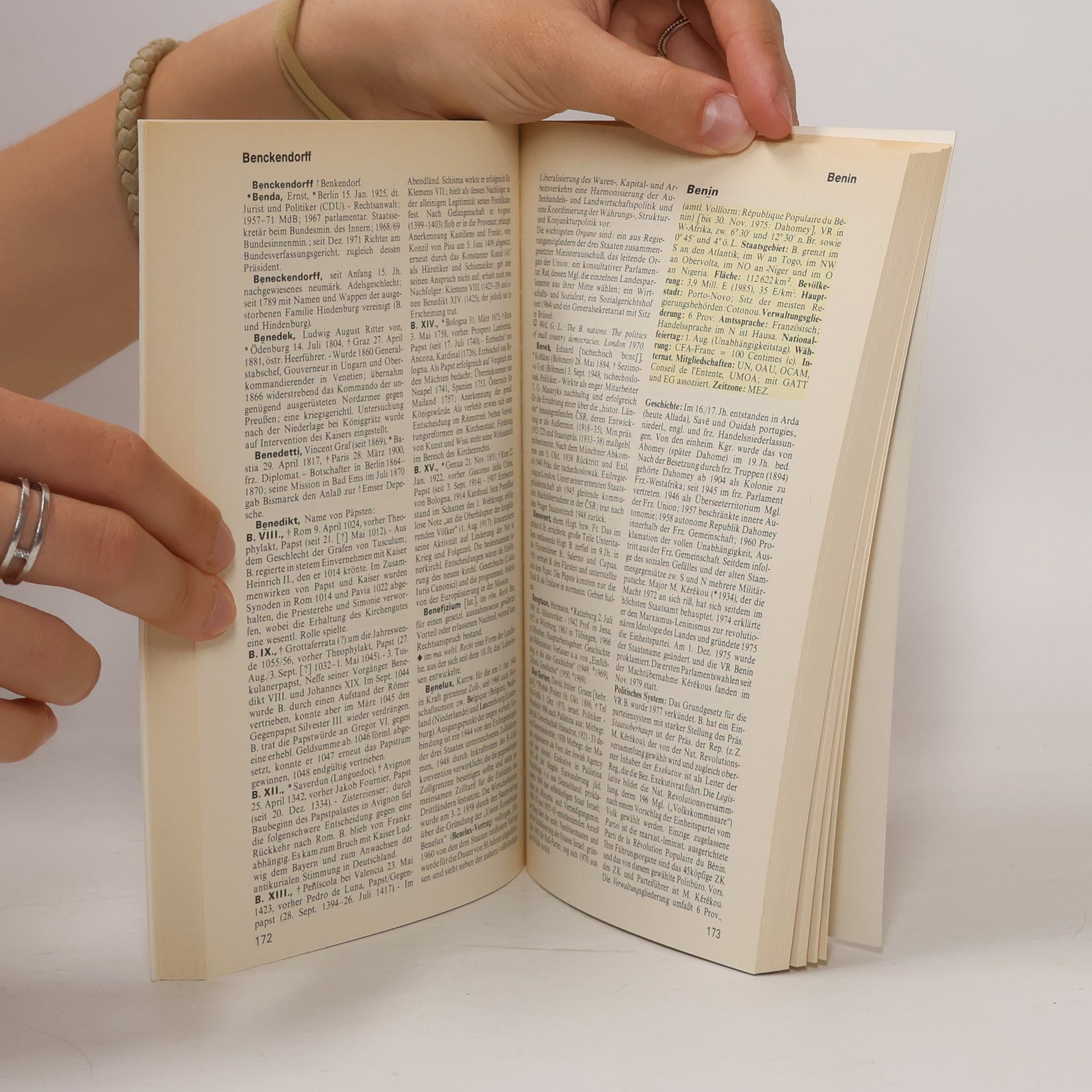 Klaus M. Lange Meyers Taschenlexikon Geschichte