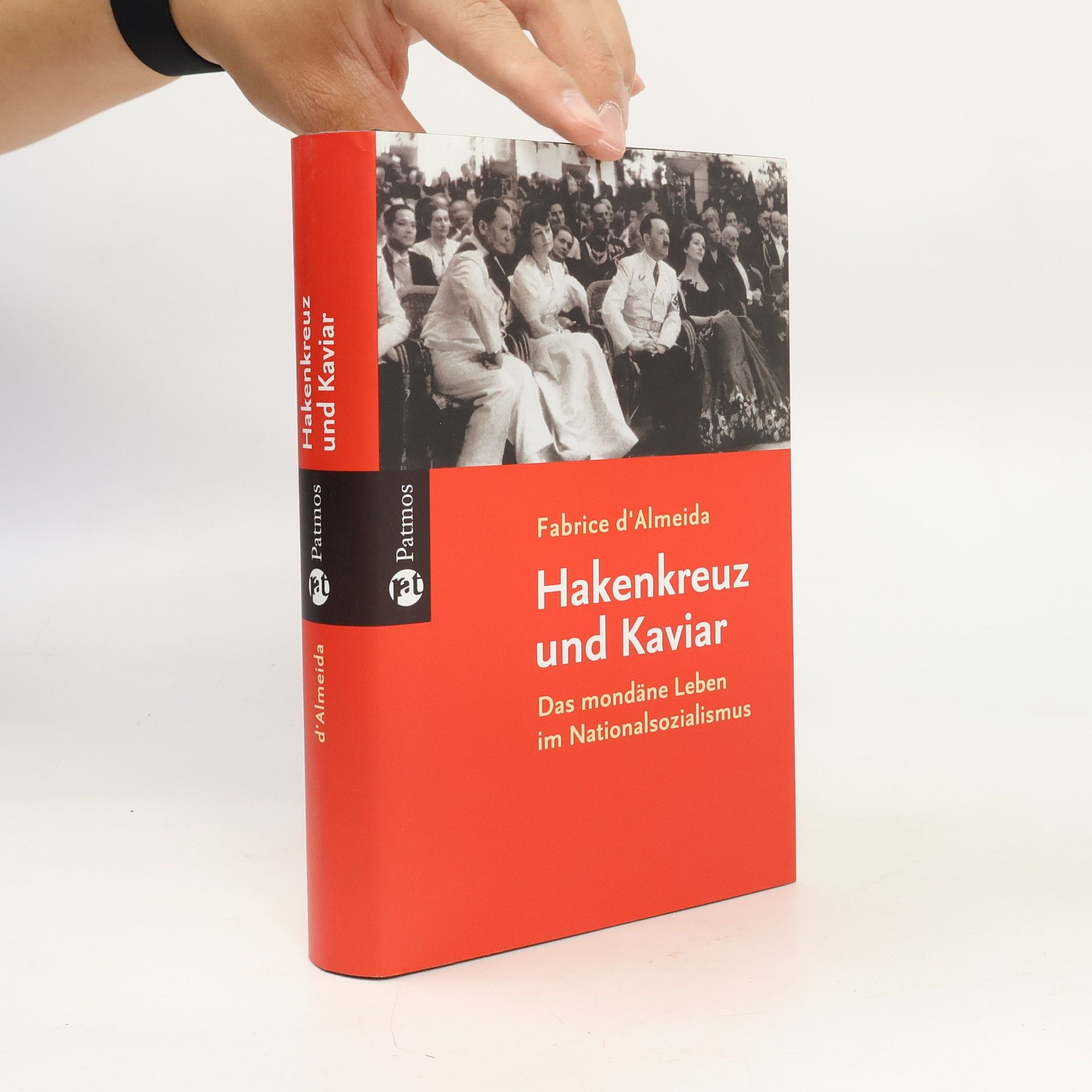 Fabrice d'. Almeida Hakenkreuz und Kaviar