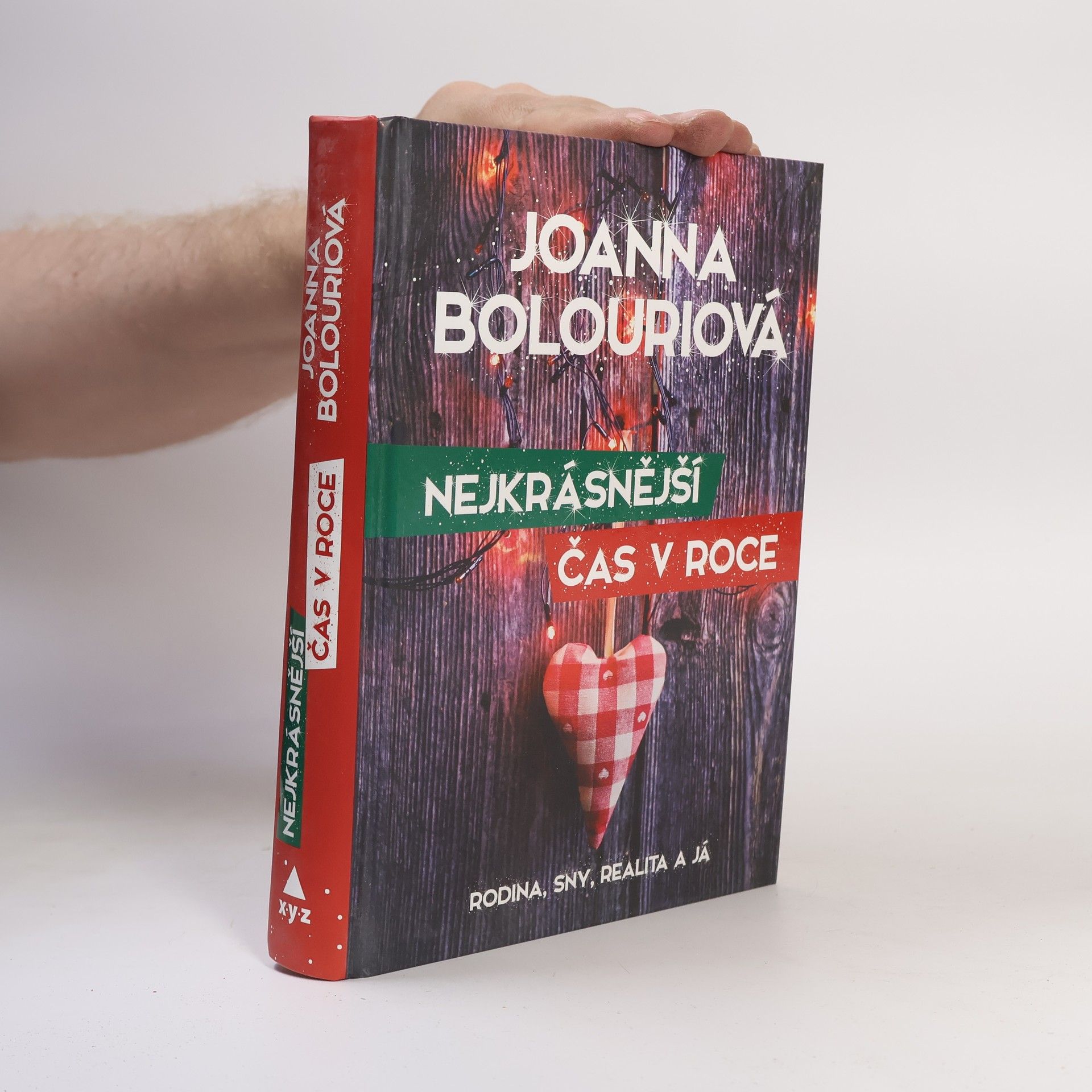 Joanna Bolouri Nejkrásnější čas v roce