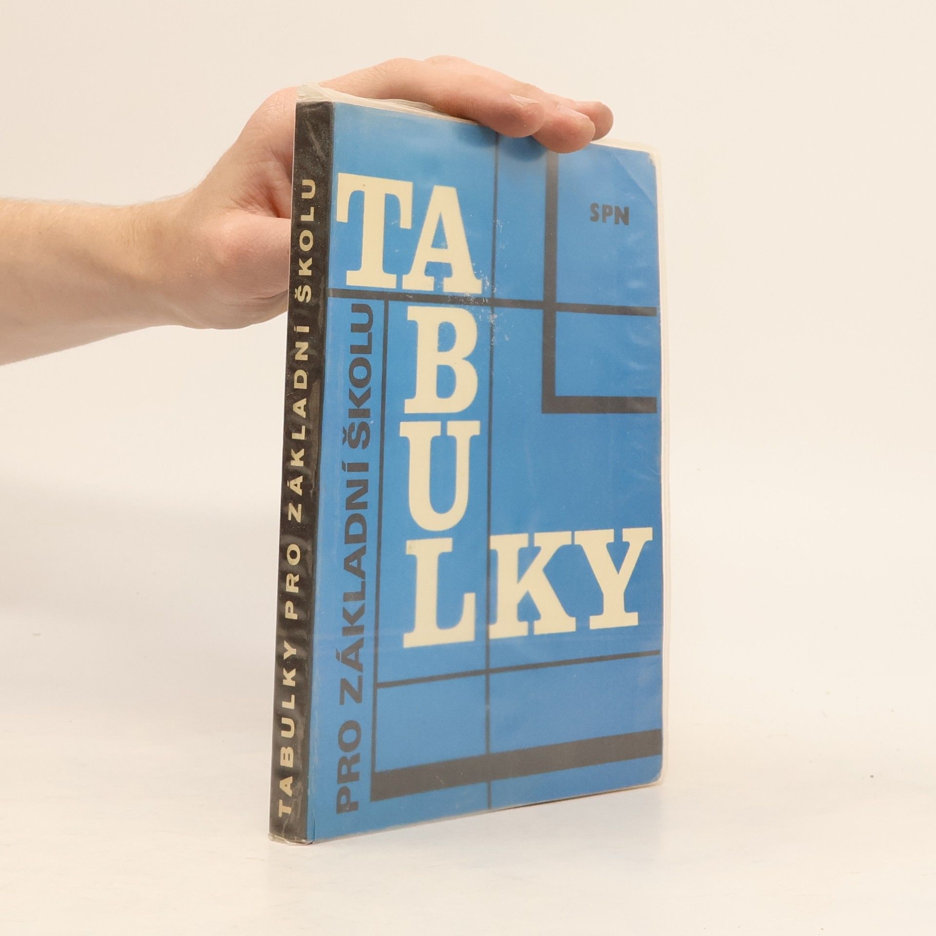 Autores varios Tabulky pro základní školu