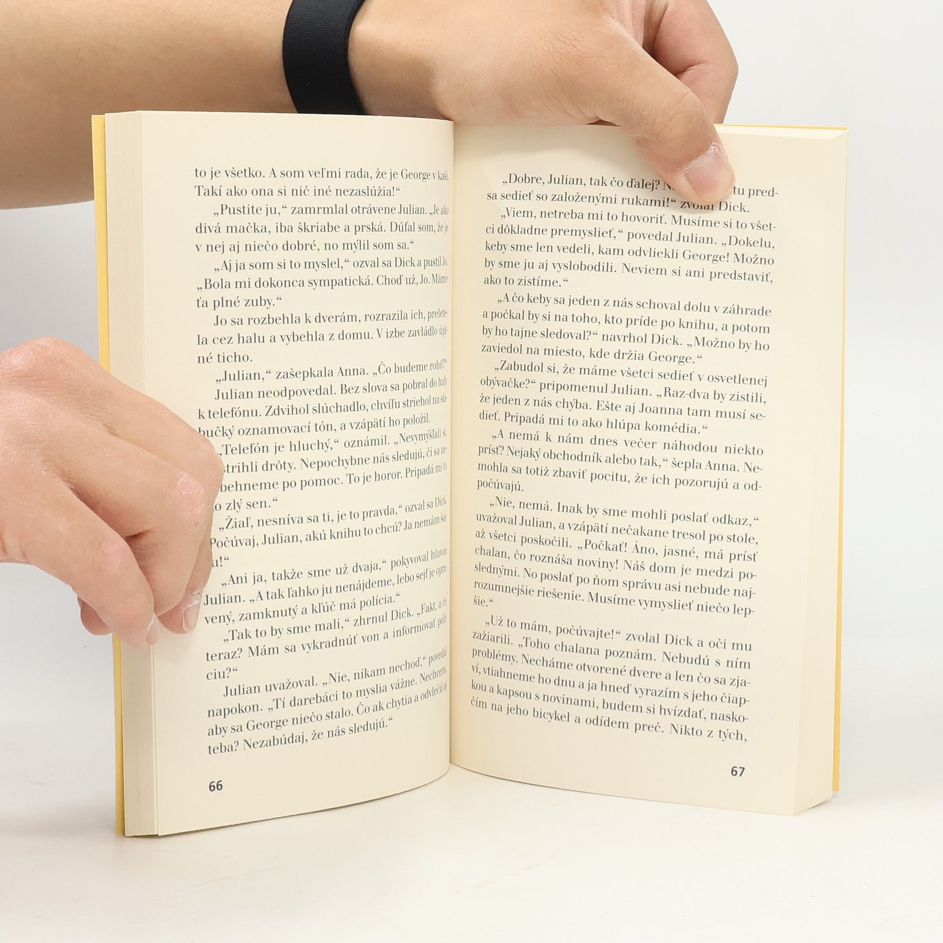 Enid Blyton Slávna päťka vo víre dobrodružstiev