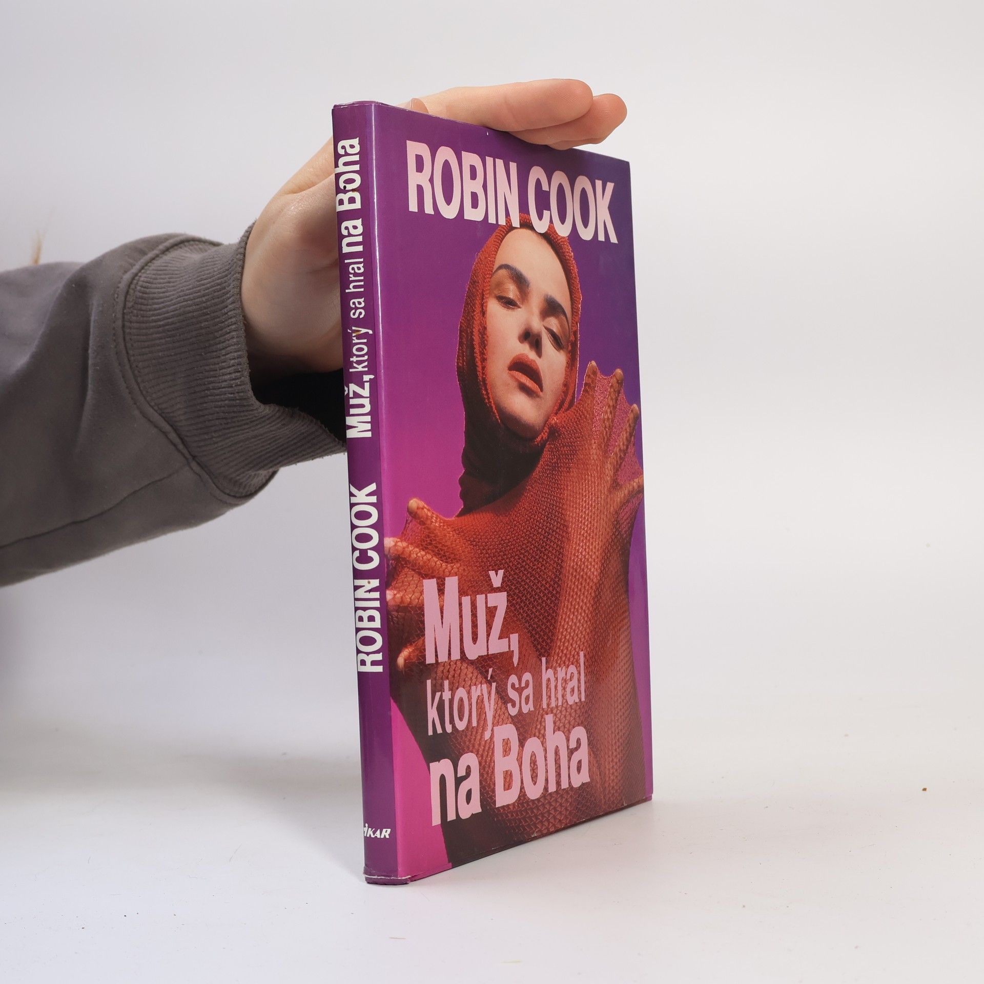Robin Cook Muž, ktorý sa hral na Boha