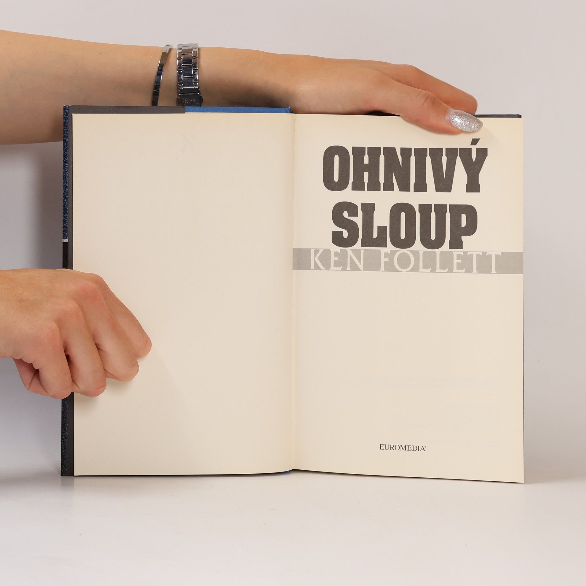 Ken Follett Ohnivý sloup