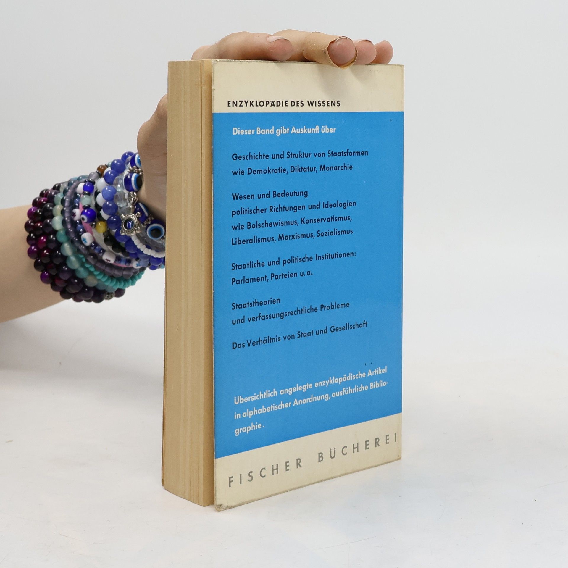 Various authors Staat und Politik 2