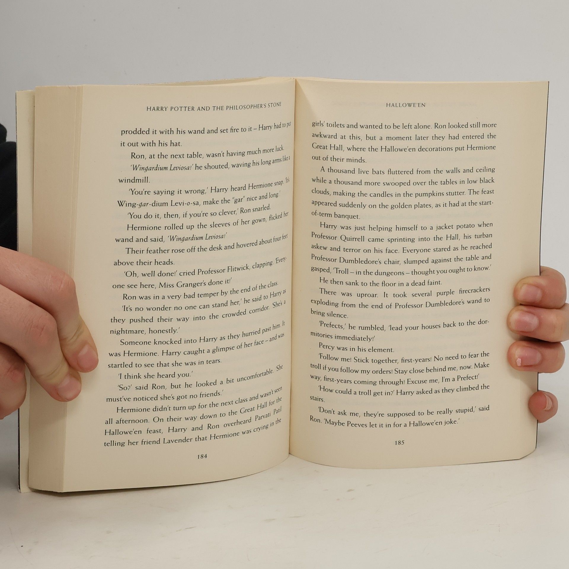 J. K. Rowling Harry Potter and The Philosopher's Stone